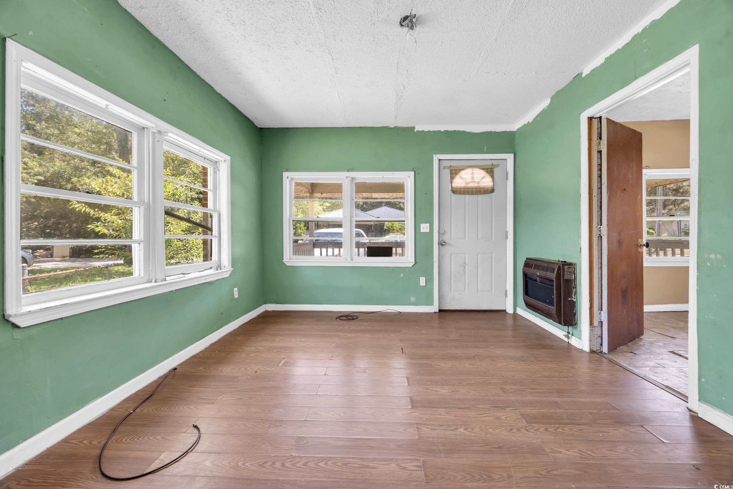 1712 Brown St. Property Photo 4
