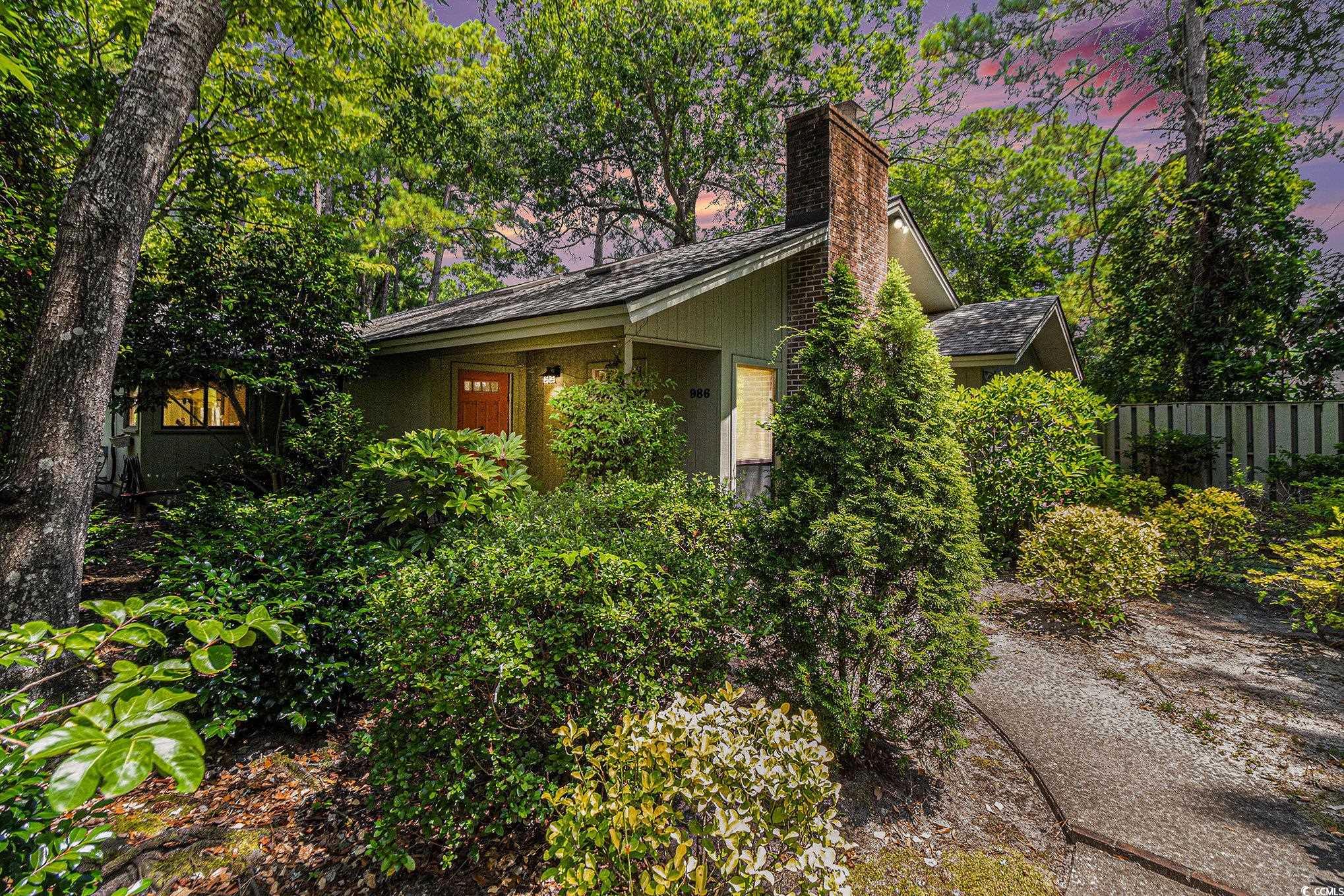 986 Briarwood Dr. Property Photo 1