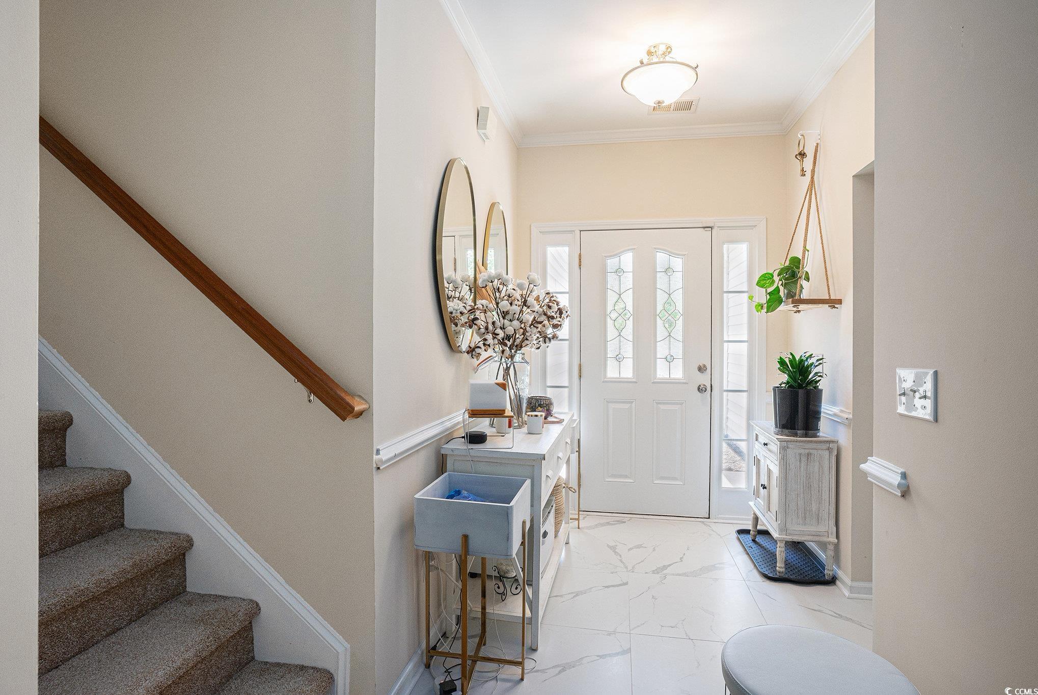 253 Carriage Lake Dr. Property Photo 4