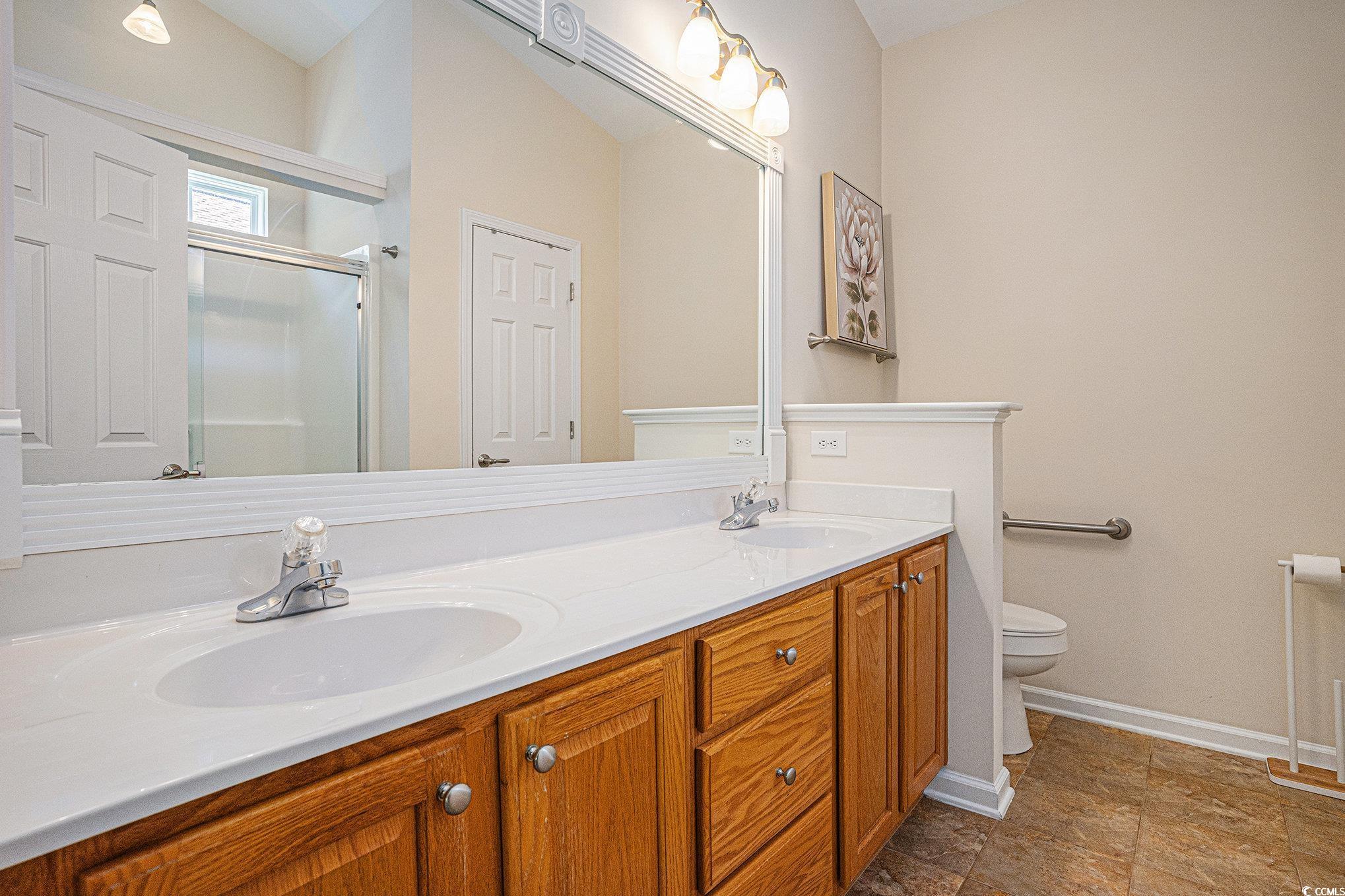 253 Carriage Lake Dr. Property Photo 12