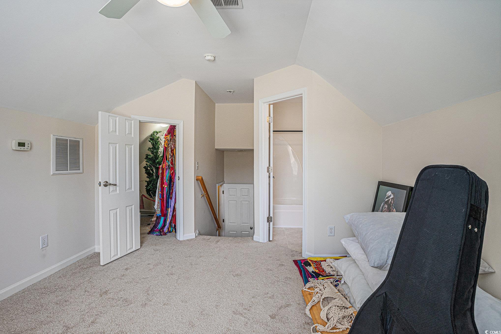 253 Carriage Lake Dr. Property Photo 20