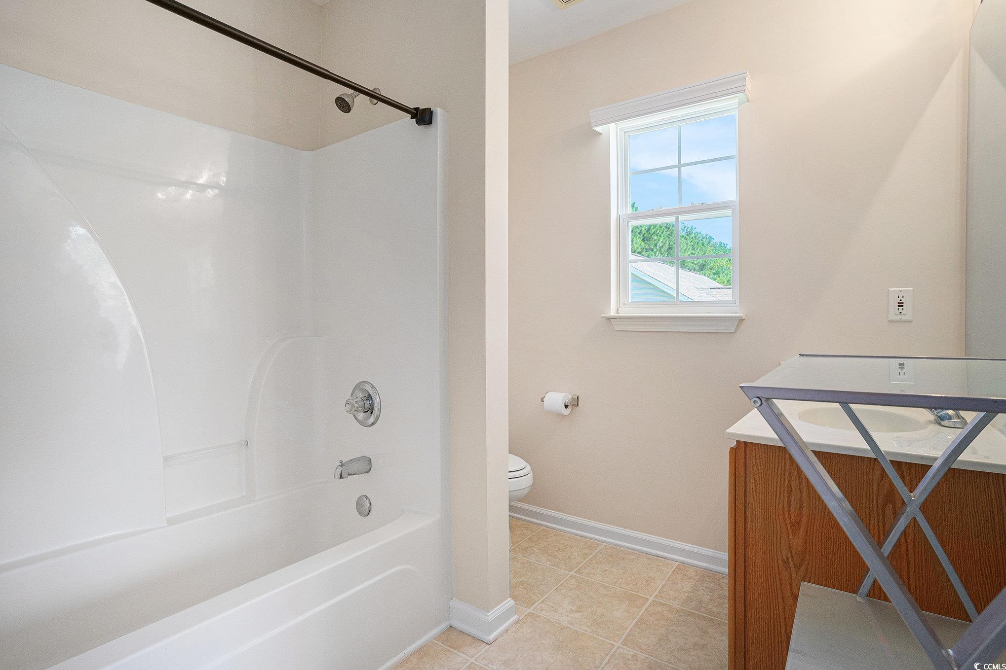 253 Carriage Lake Dr. Property Photo 21