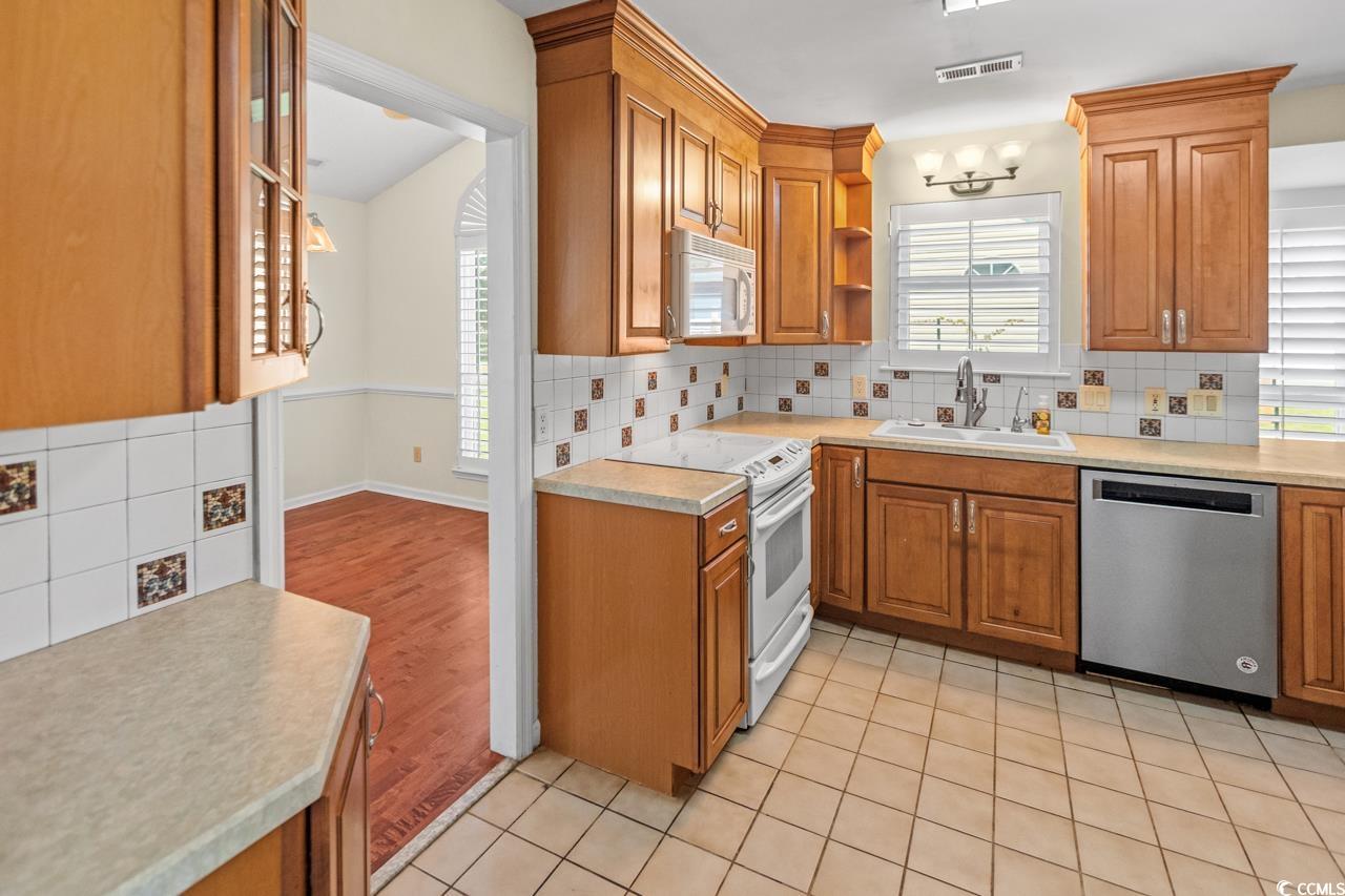 1874 Southwood Dr. Property Photo 8