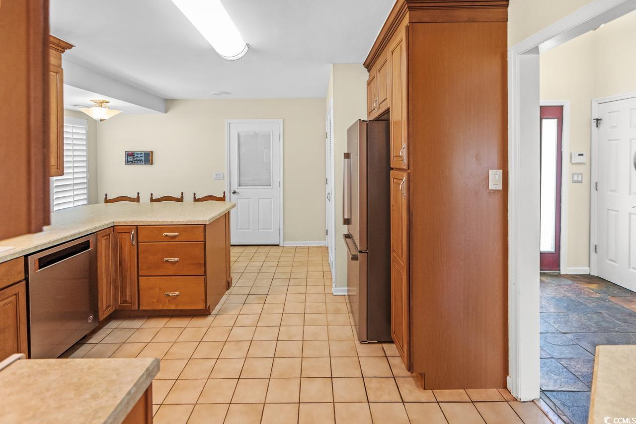 1874 Southwood Dr. Property Photo 9
