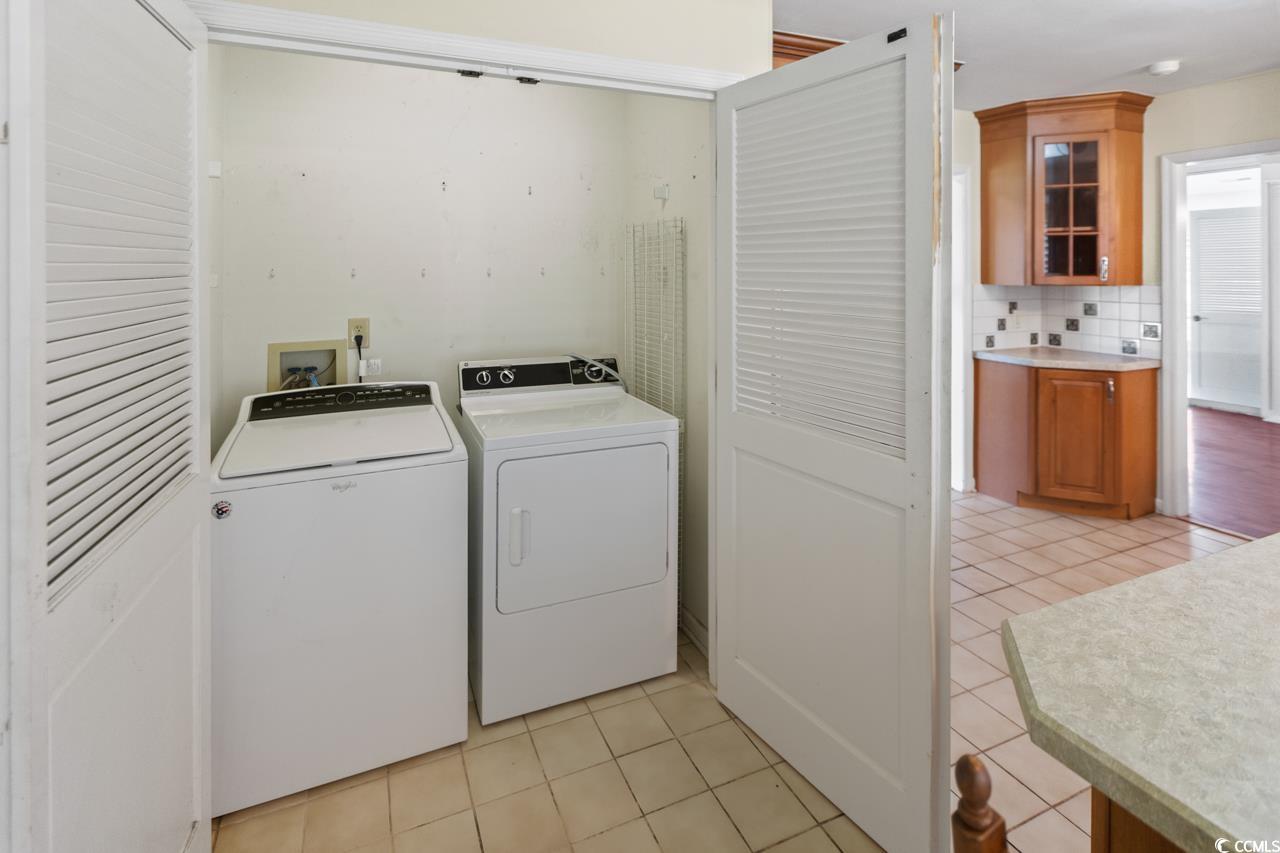 1874 Southwood Dr. Property Photo 13