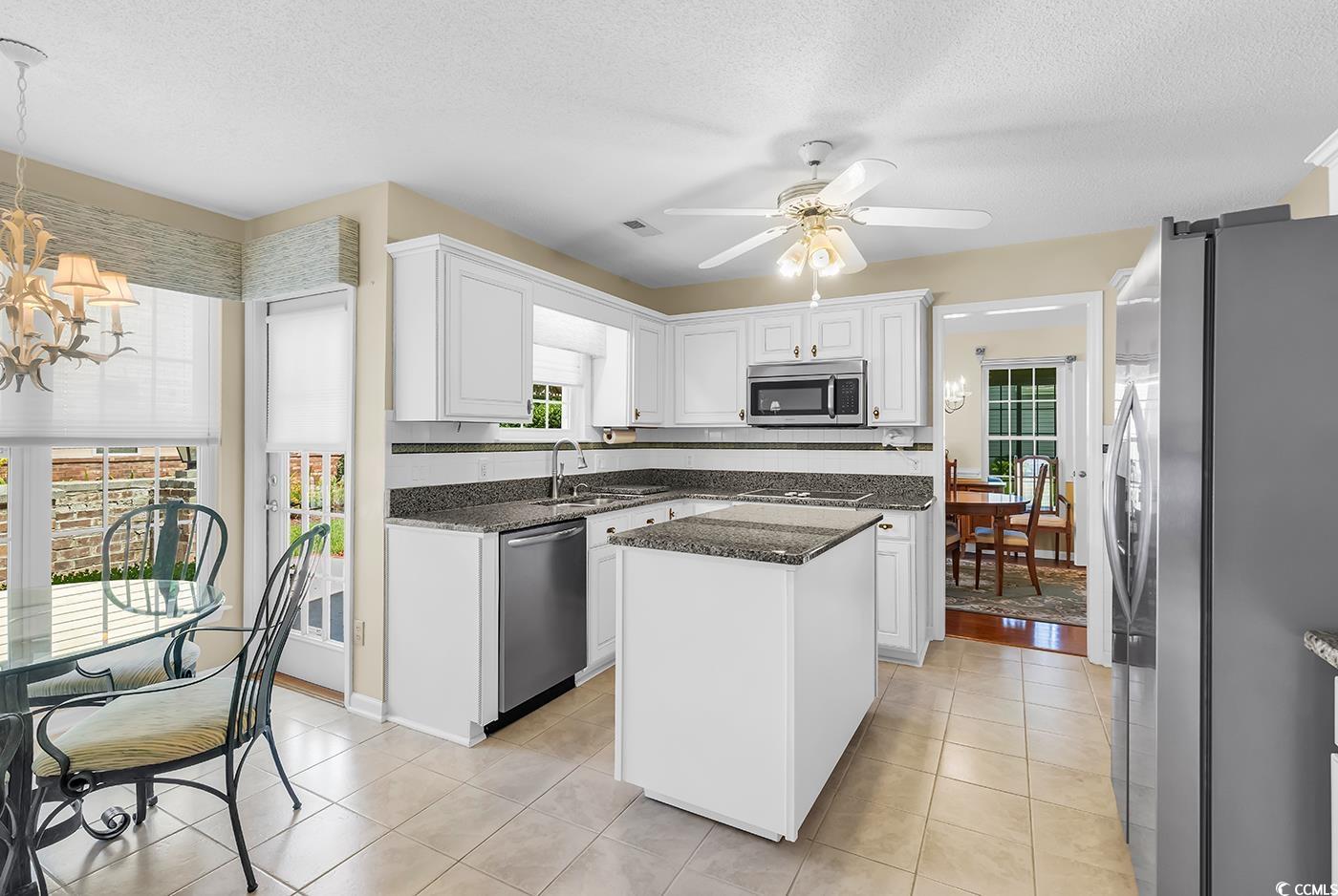 1838 Southwood Dr. Property Photo 4