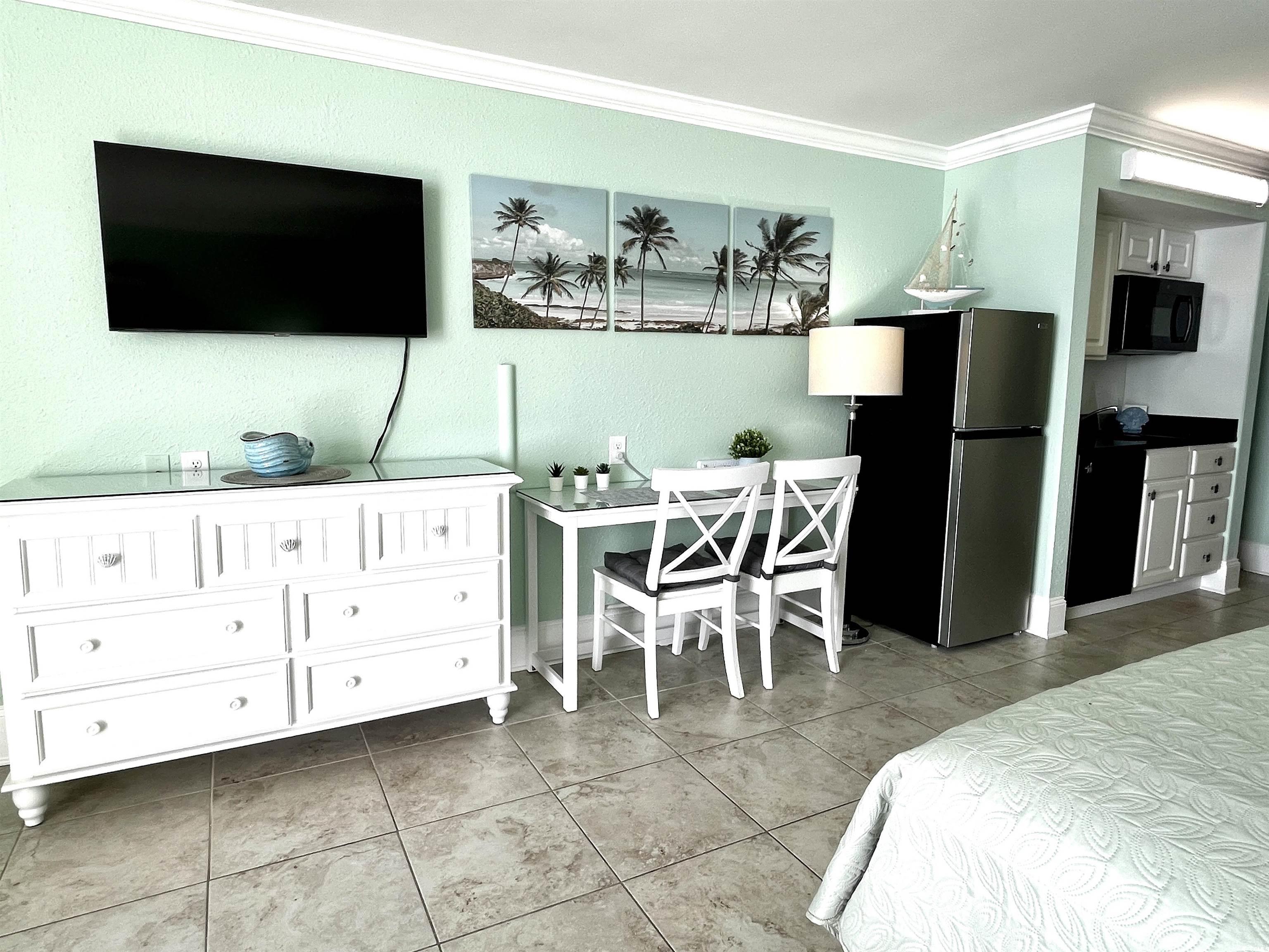 9550 Shore Dr. Property Photo 5