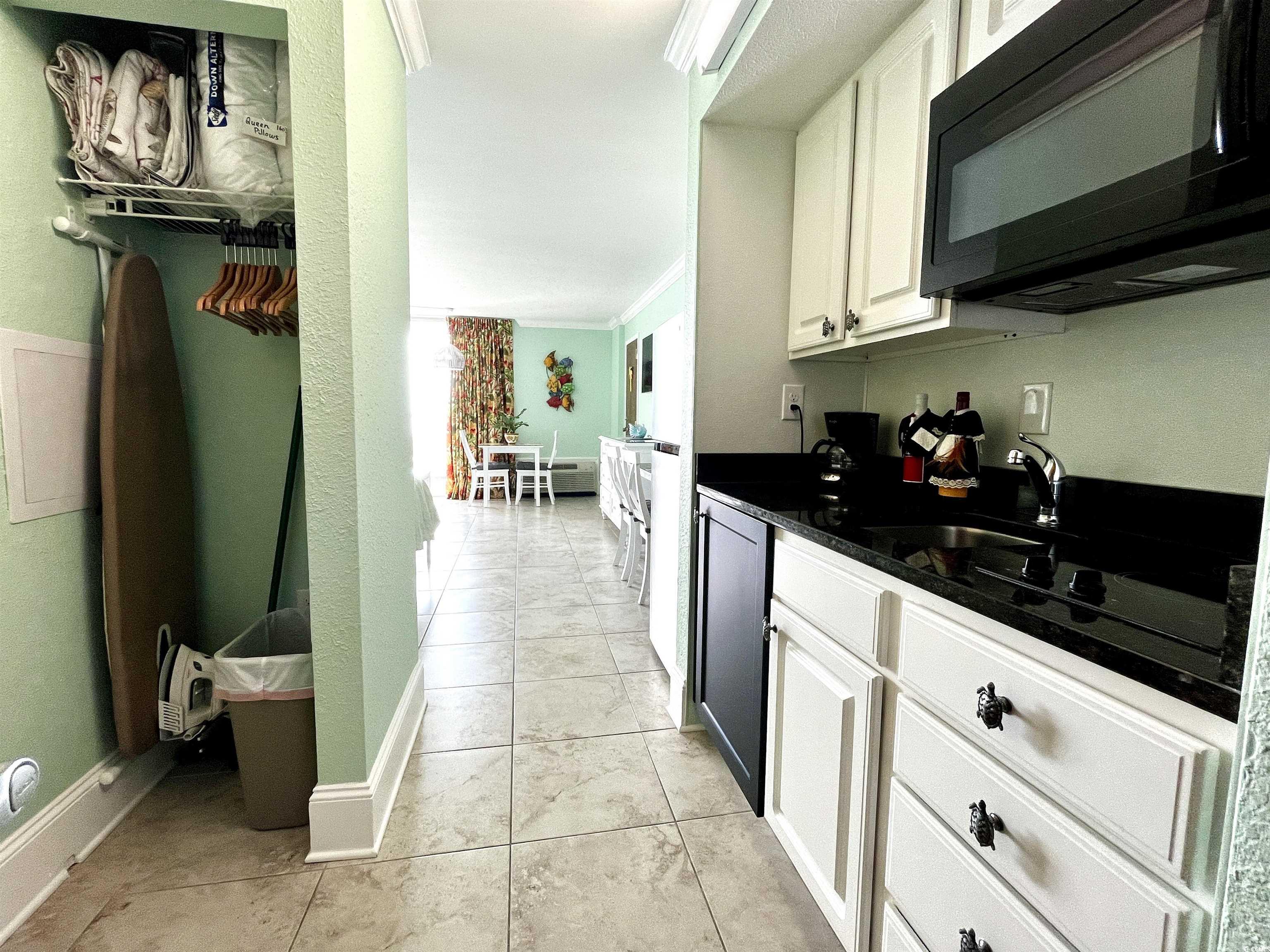 9550 Shore Dr. Property Photo 12