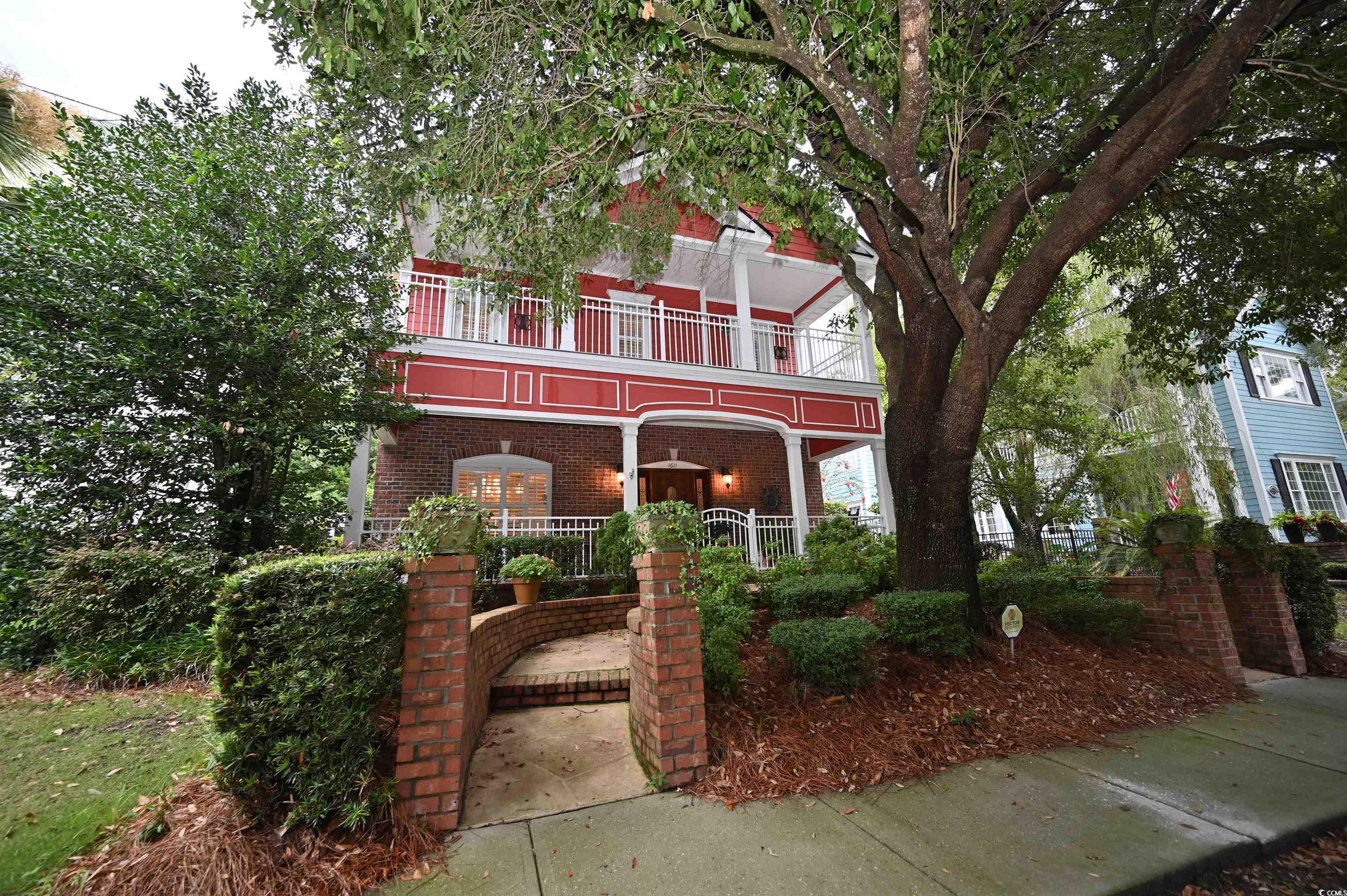 1611 James Island Ave. Property Photo 1