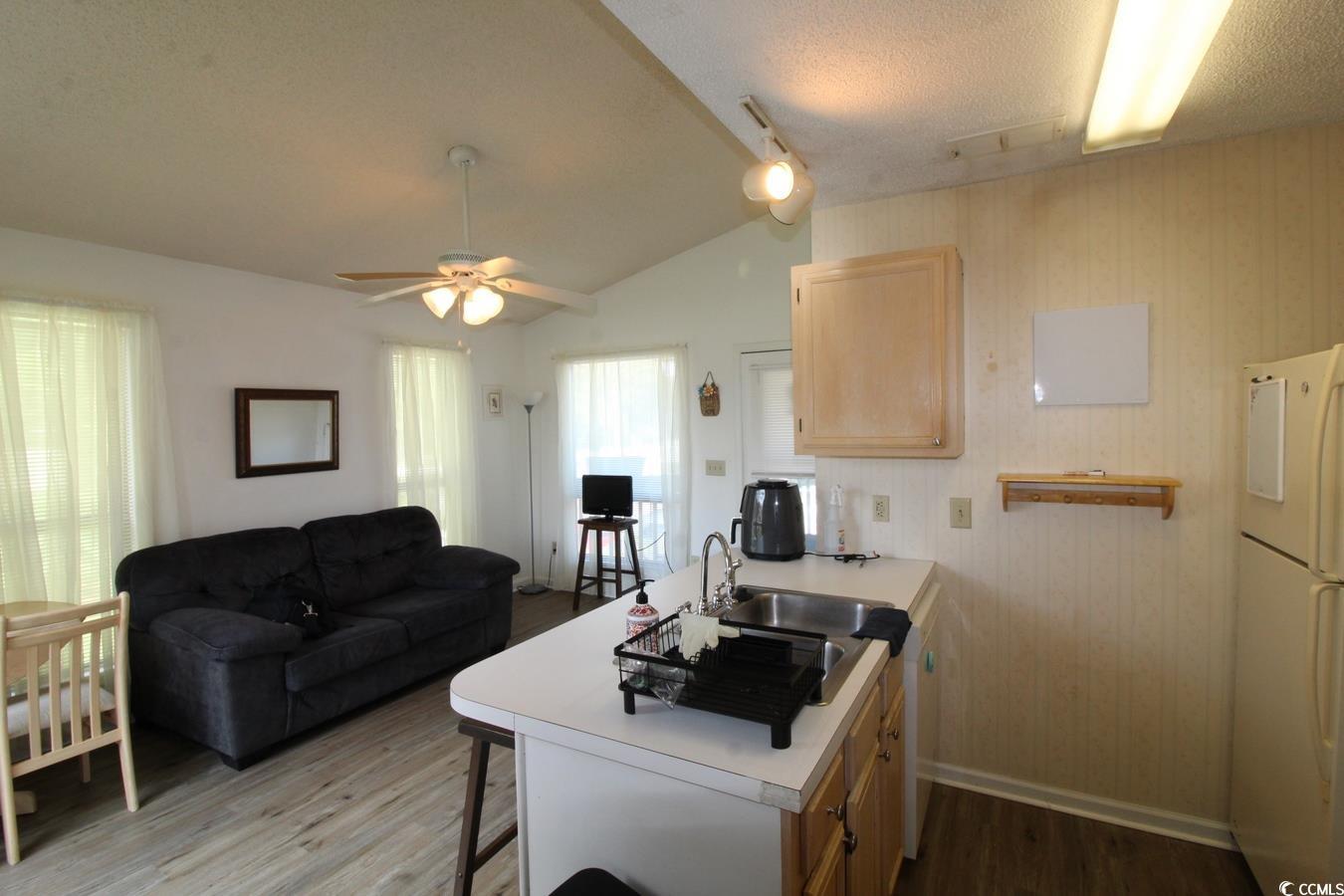 408 Tree Top Ct. Property Photo 8