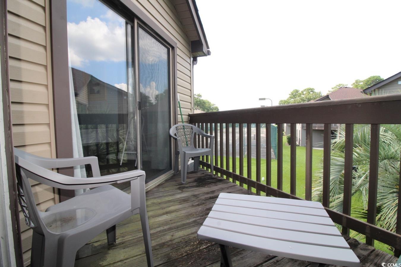 408 Tree Top Ct. Property Photo 10