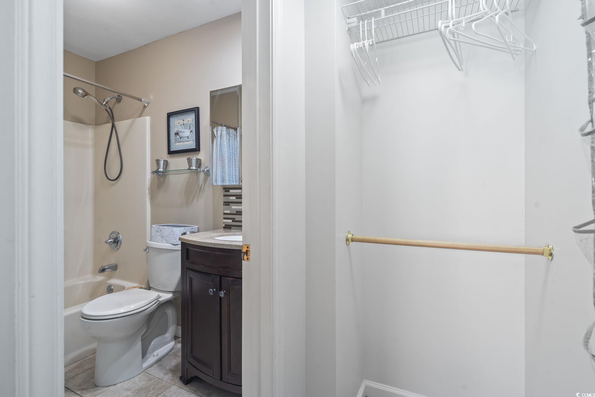 1425 N Waccamaw Dr. Property Photo 19