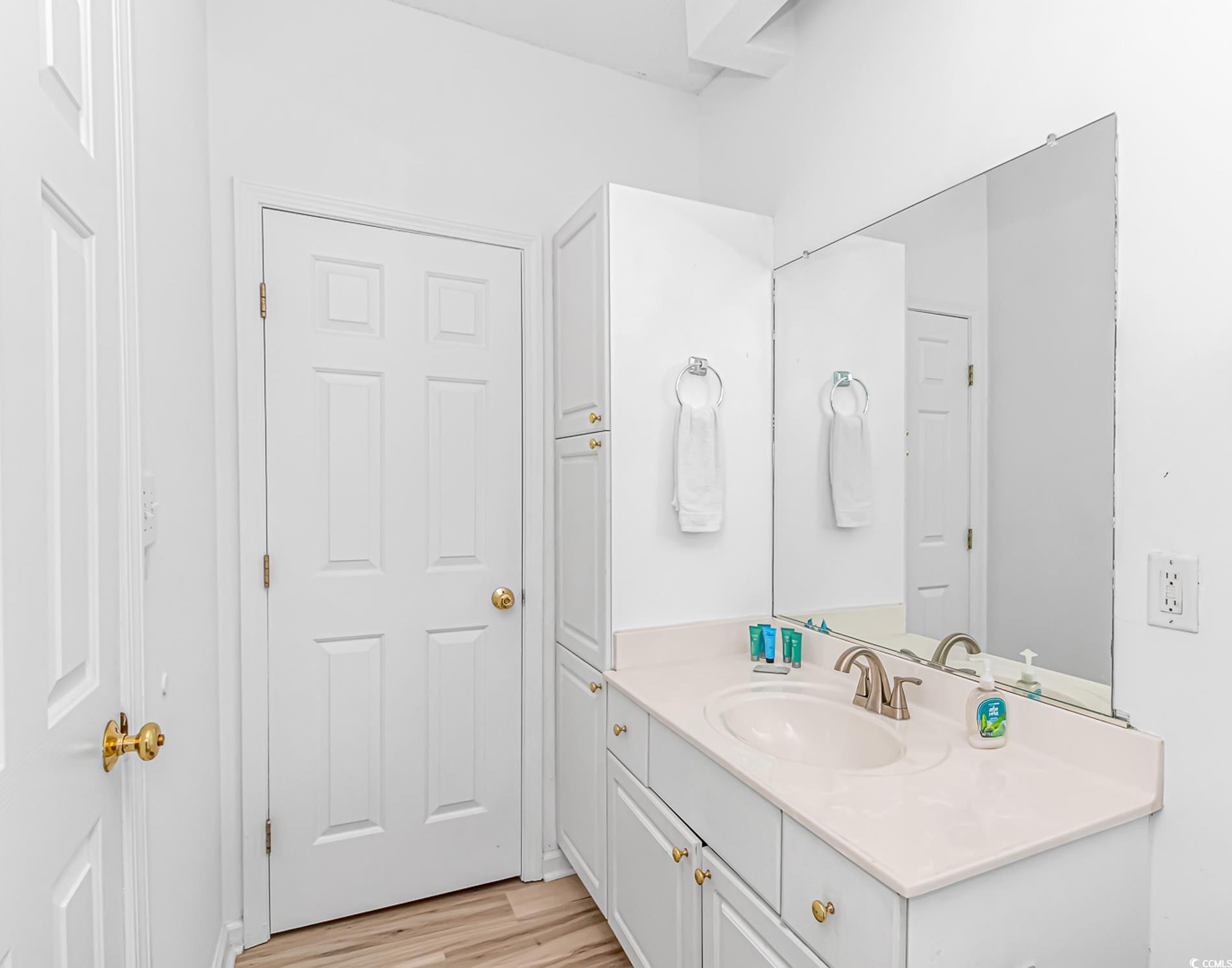 9754 Leyland Dr. Property Photo 17