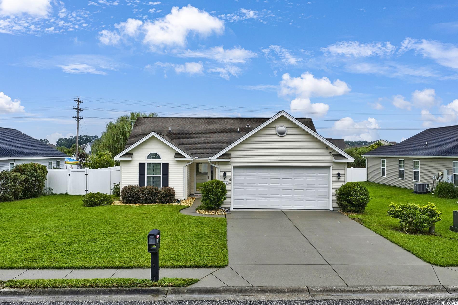 128 River Reach Dr. Property Photo 1