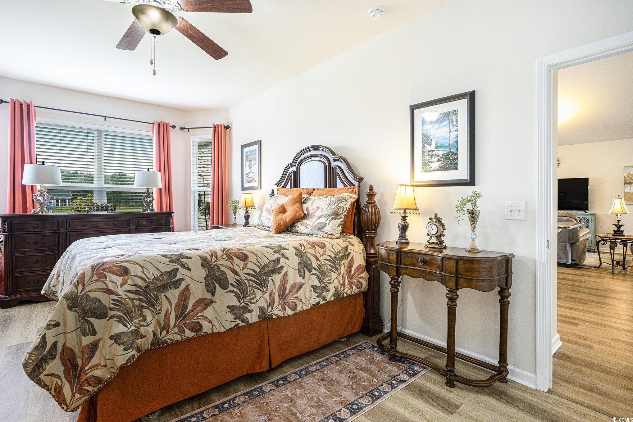 1044 Caprisia Loop Property Photo 12