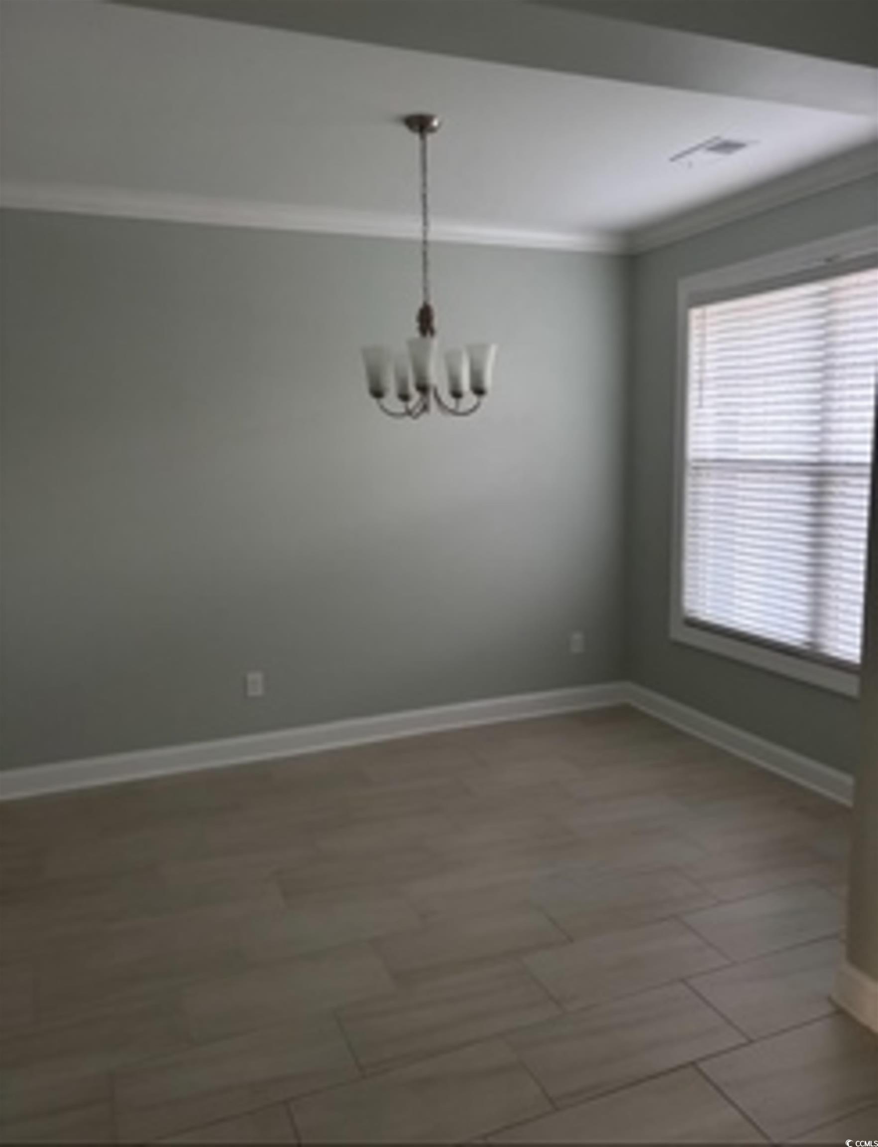 2420 Kings Bay Dr. Property Photo 2