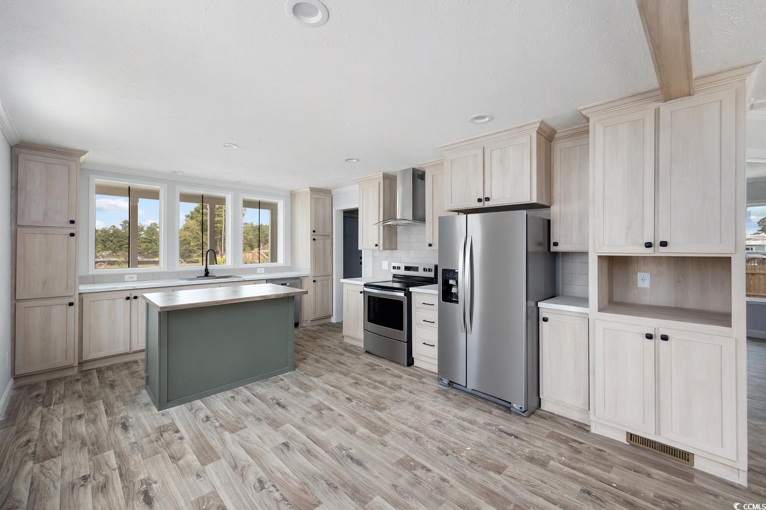 100 Pepe Court Property Photo 4