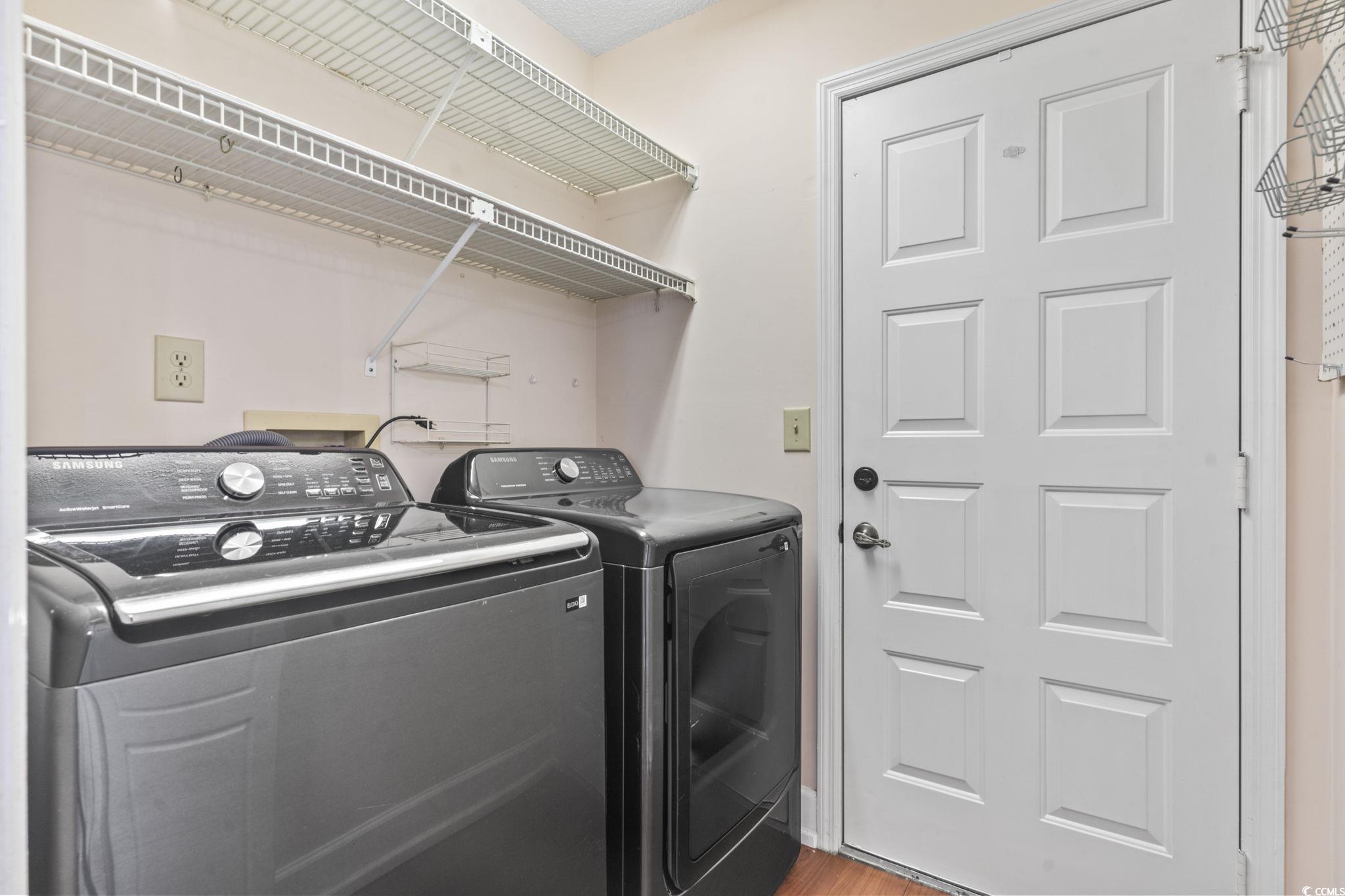 111 Laurelwood Ln. Property Photo 26