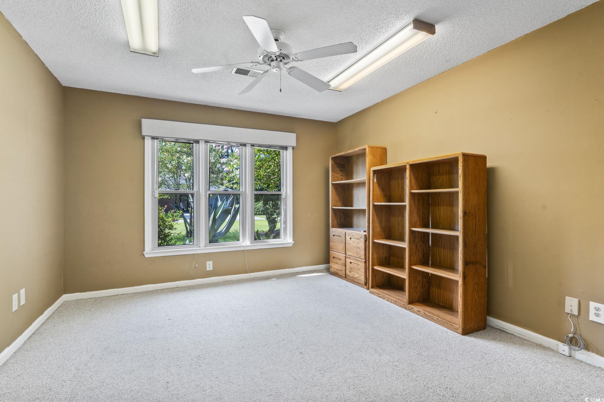 111 Laurelwood Ln. Property Photo 27