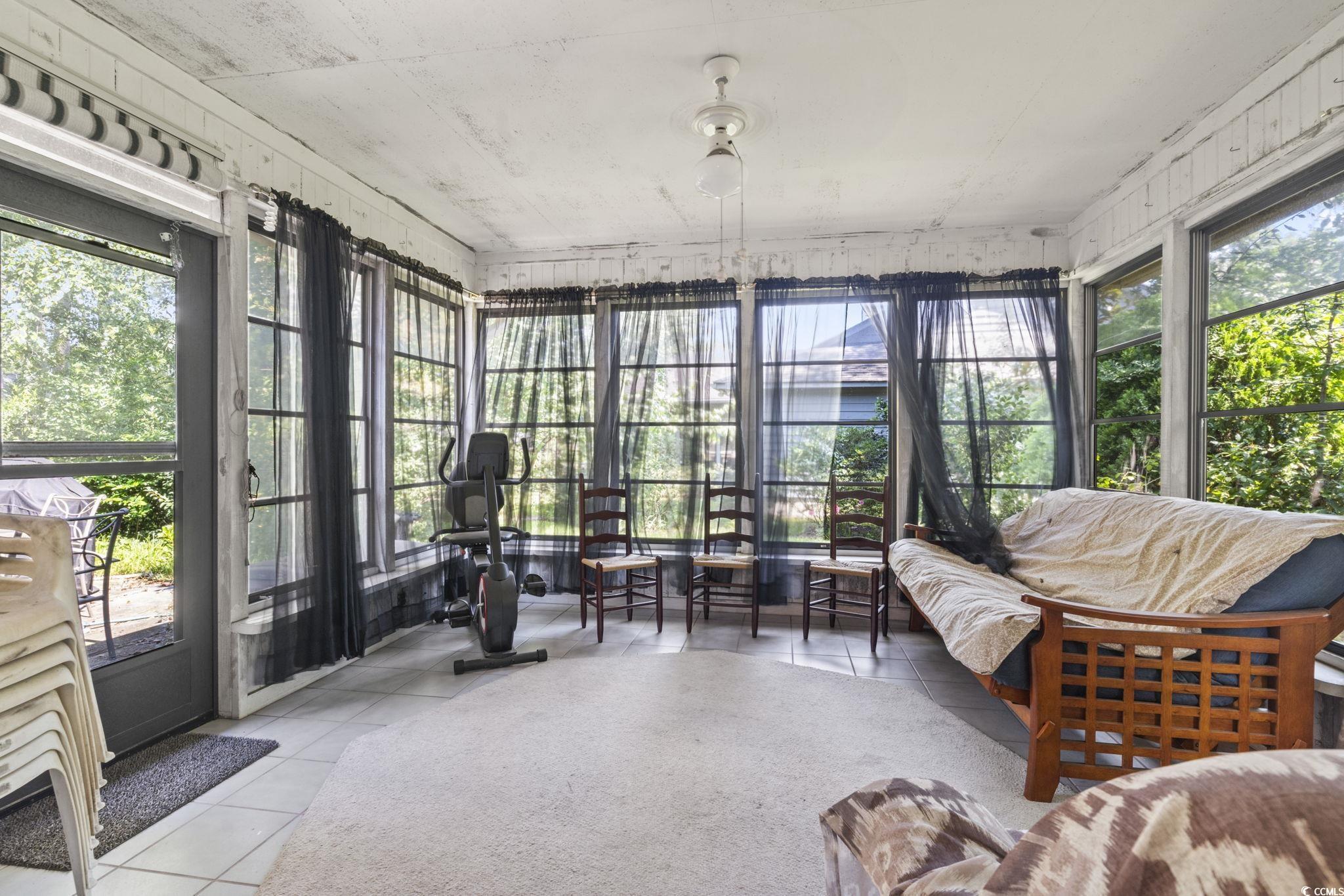 111 Laurelwood Ln. Property Photo 31