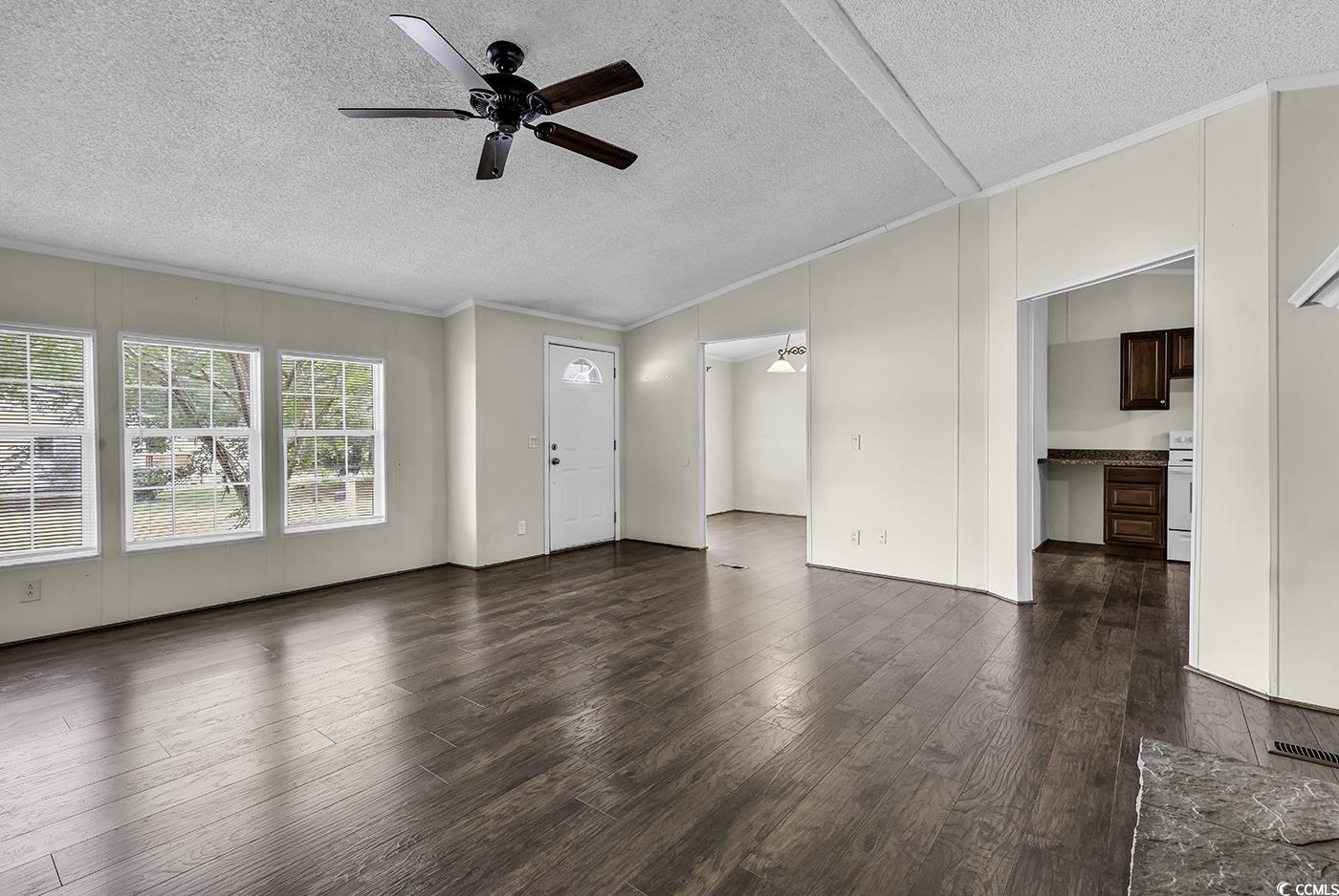 6529 Northumberland Way Property Photo 4