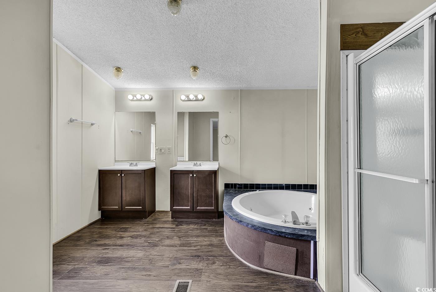 6529 Northumberland Way Property Photo 10