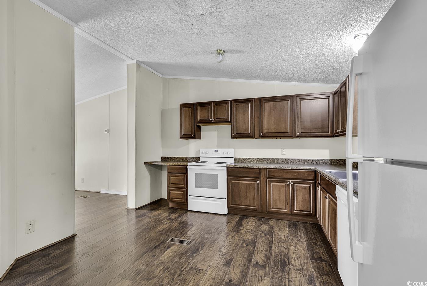 6529 Northumberland Way Property Photo 13