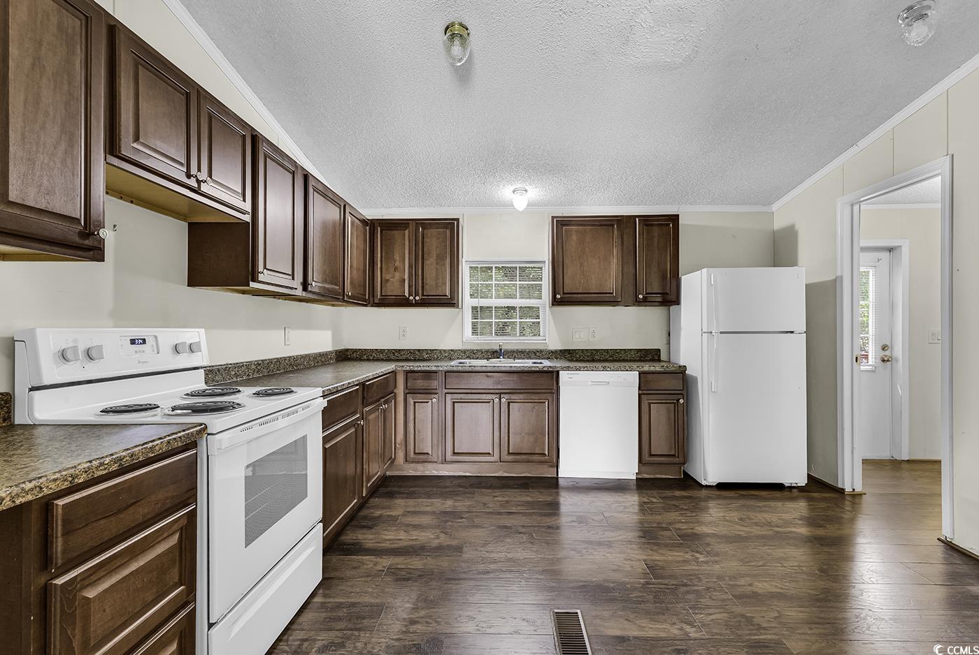 6529 Northumberland Way Property Photo 16