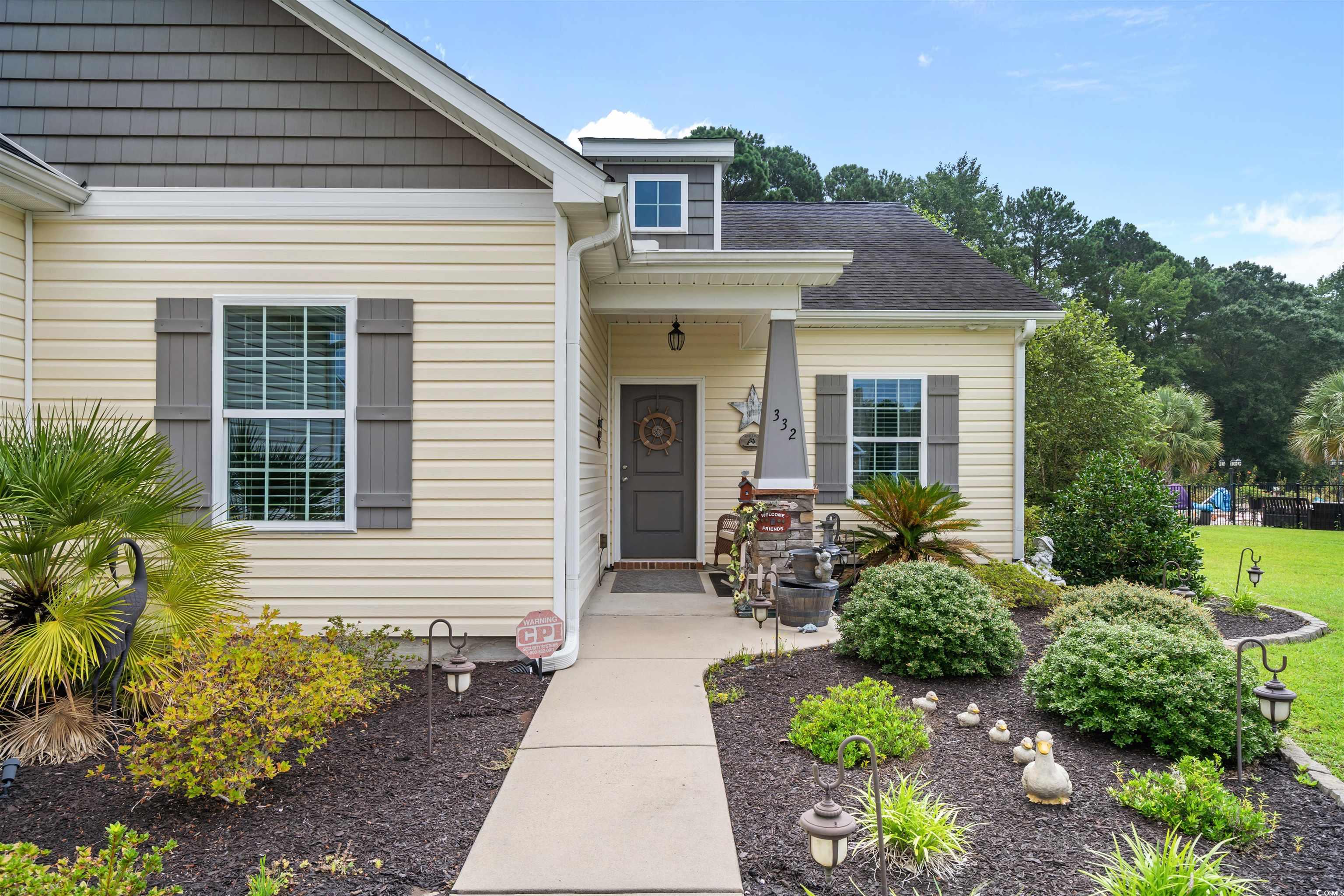 332 Moulton Dr. Property Photo 5