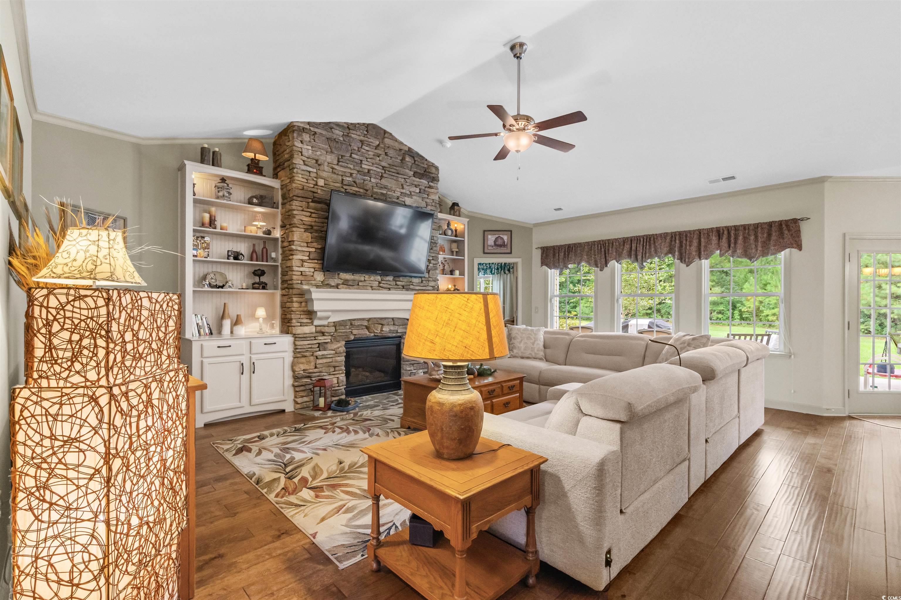 332 Moulton Dr. Property Photo 10