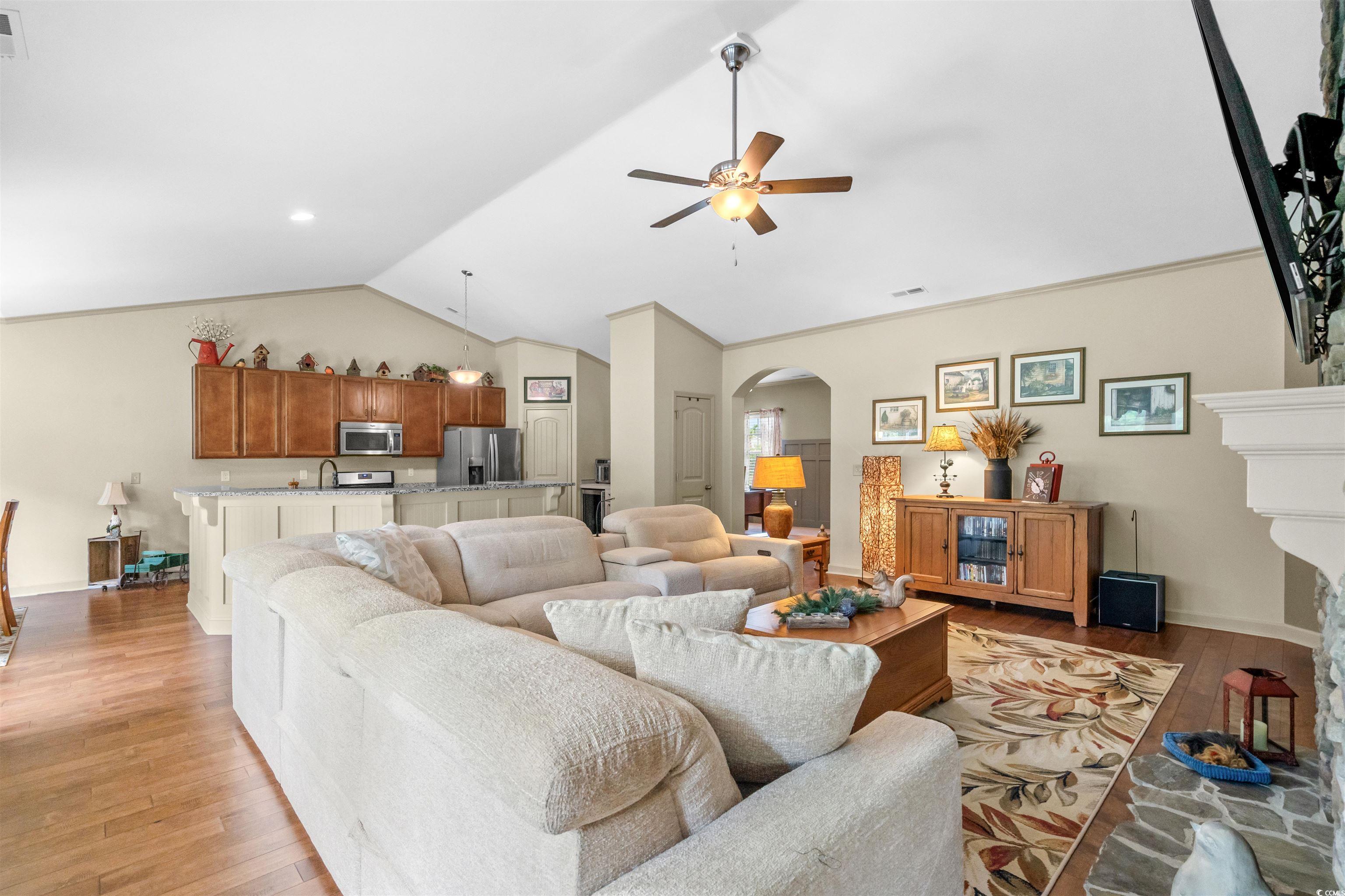 332 Moulton Dr. Property Photo 11