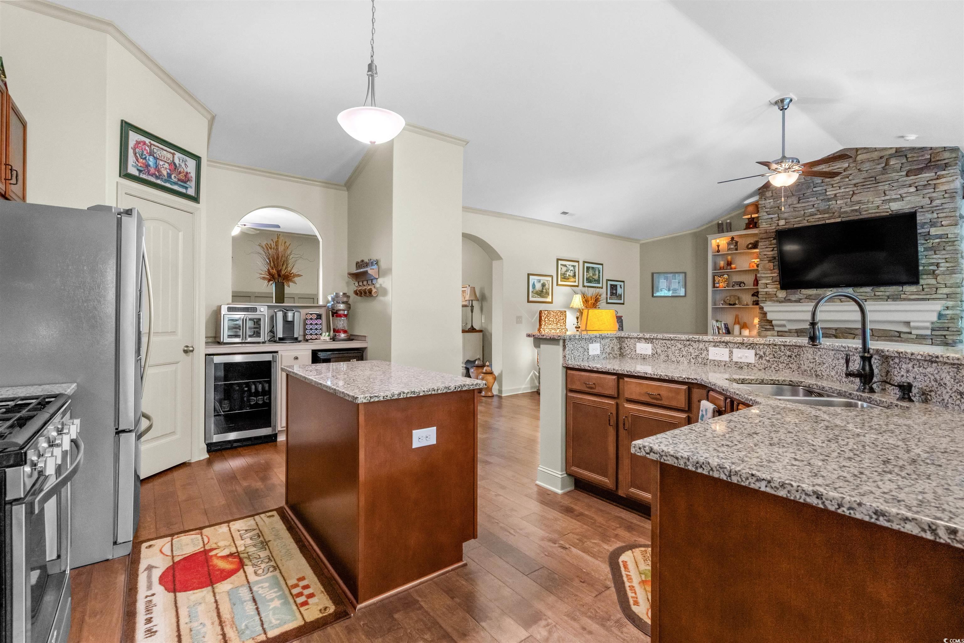 332 Moulton Dr. Property Photo 16