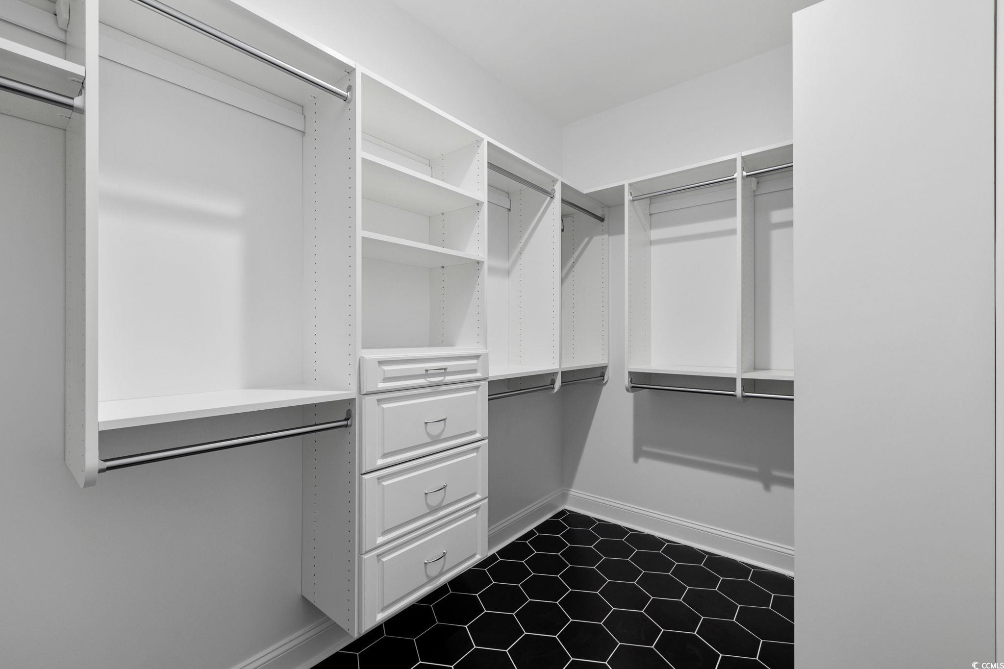 4806 N Kings Hwy. Property Photo 17