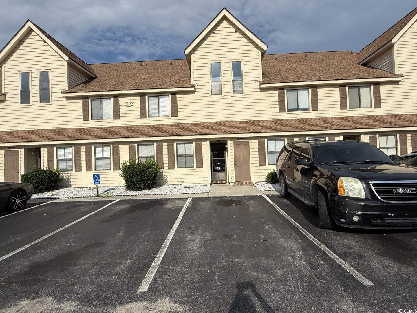 510 Fairwood Lakes Dr. Property Photo 1