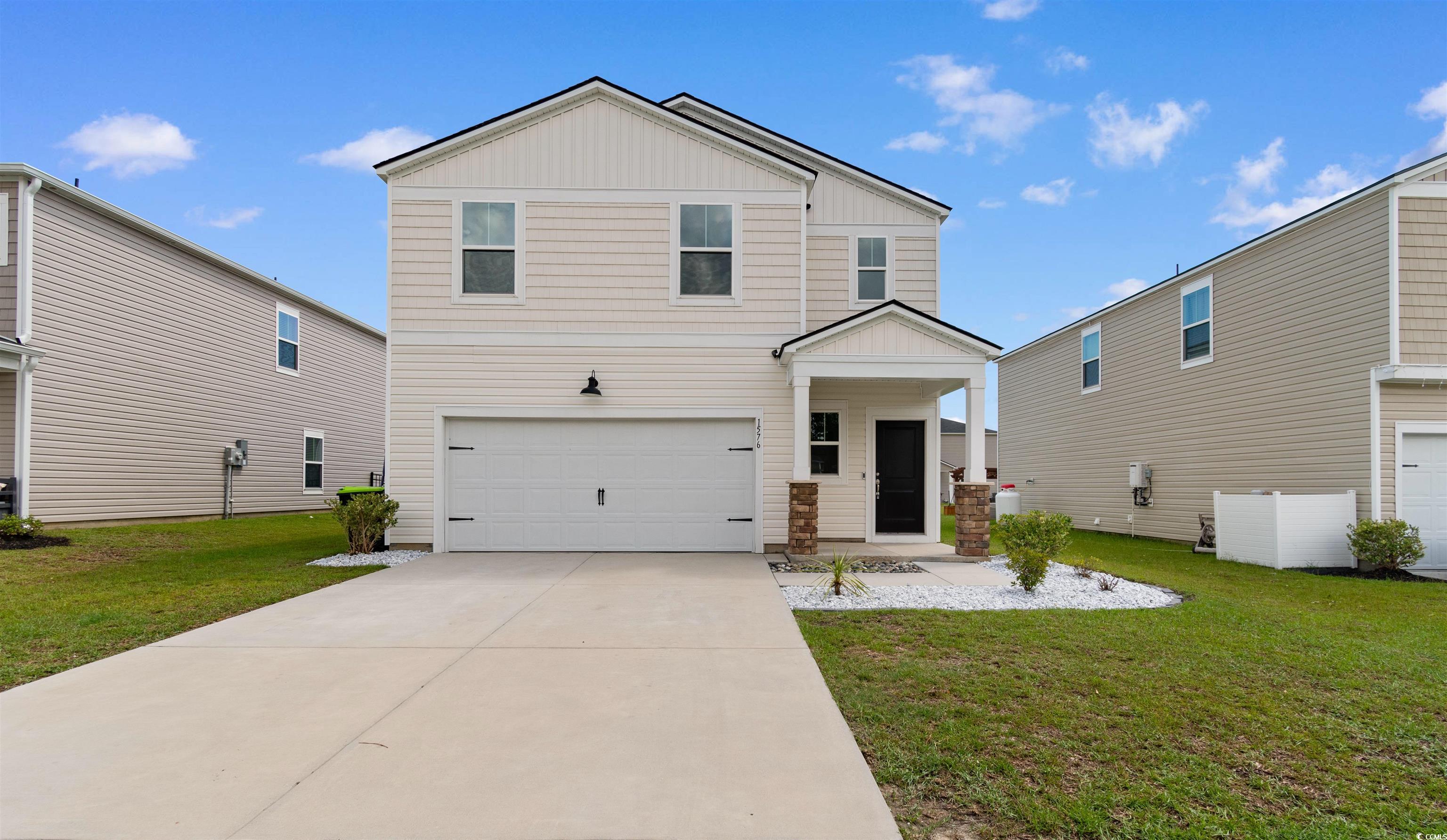 1576 Swing Bridge Way Property Photo 1