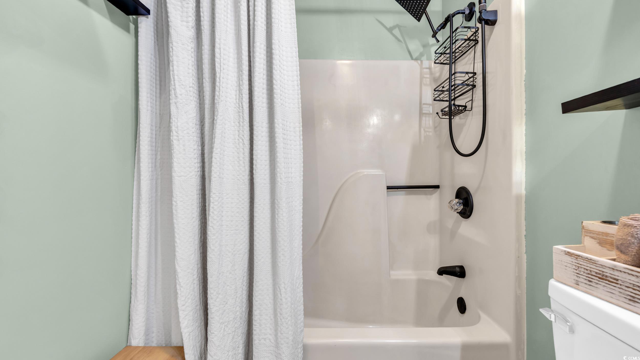 510 Fairwood Lakes Dr. Property Photo 6