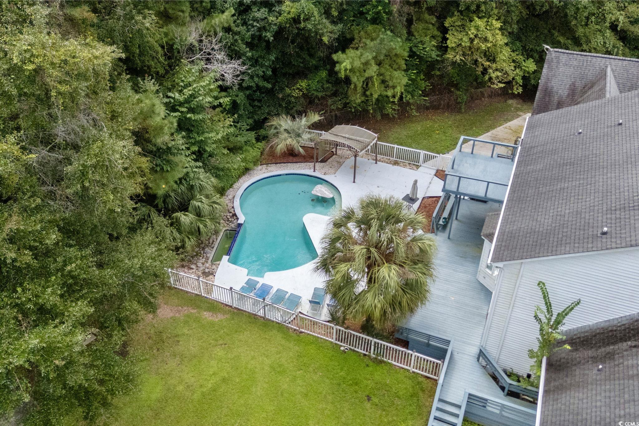 1300 Howard Ln. Property Photo 3