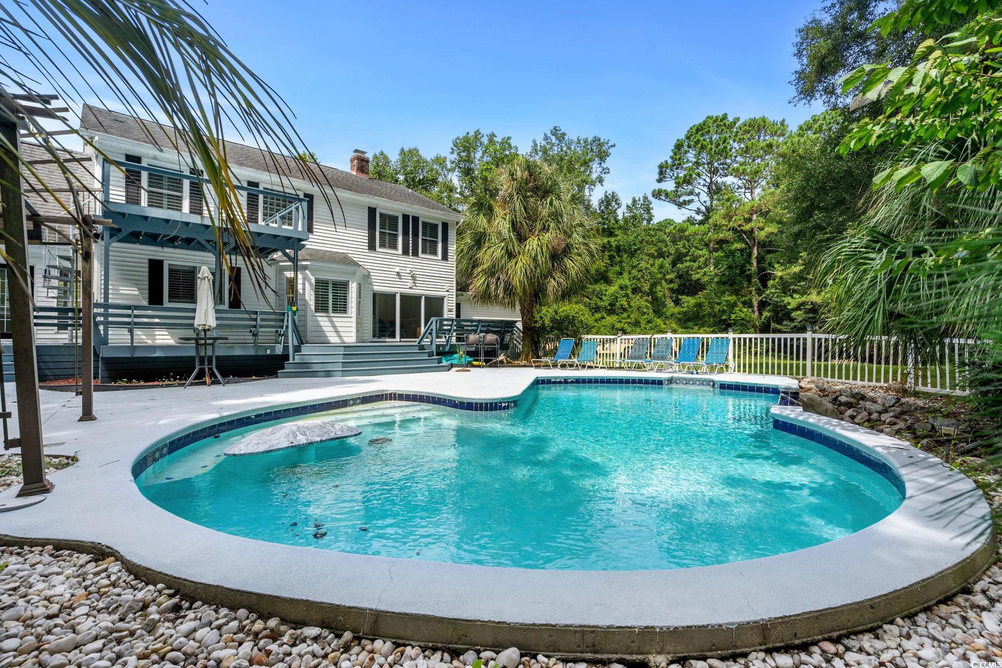 1300 Howard Ln. Property Photo 11