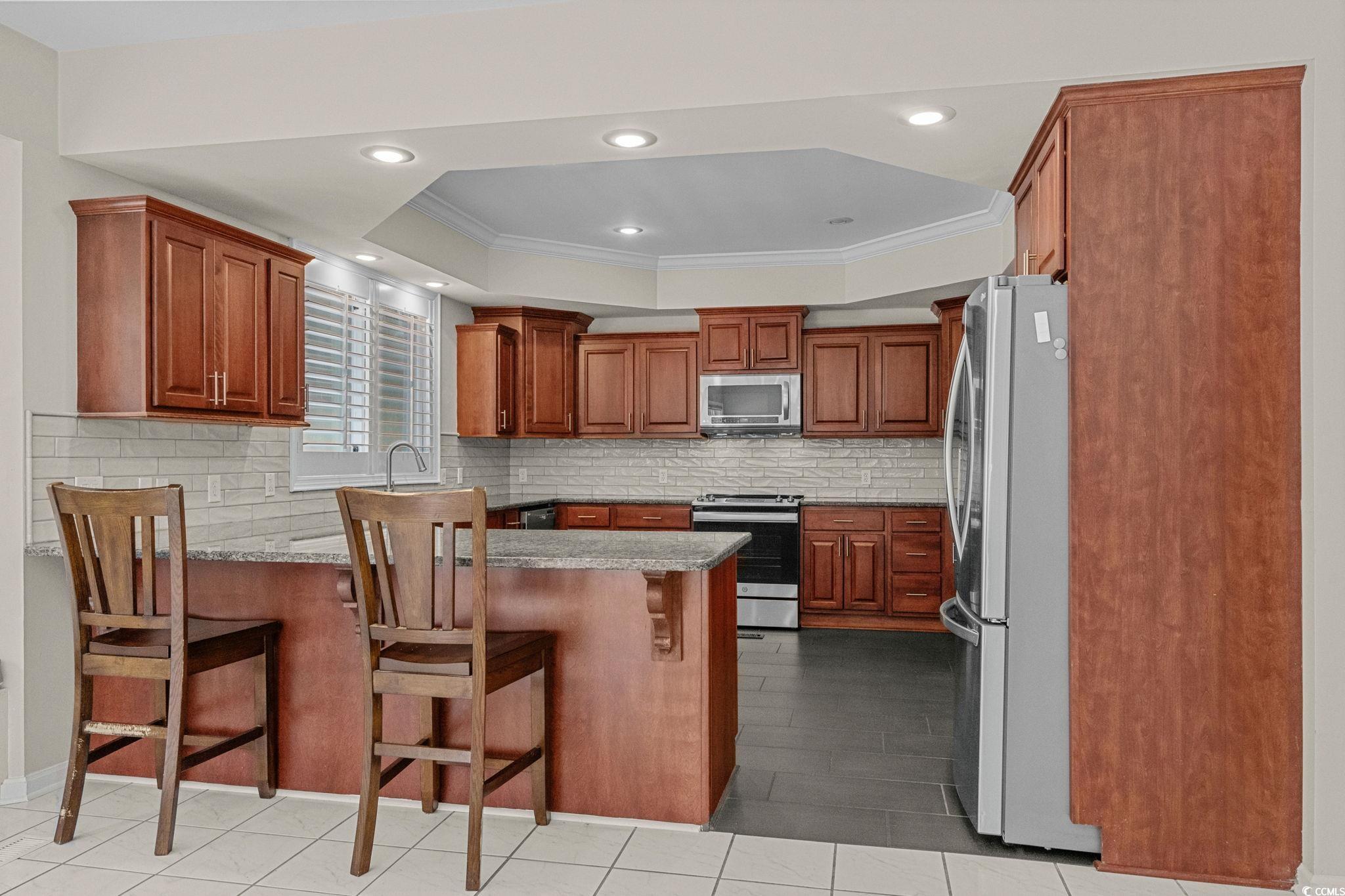 1300 Howard Ln. Property Photo 16