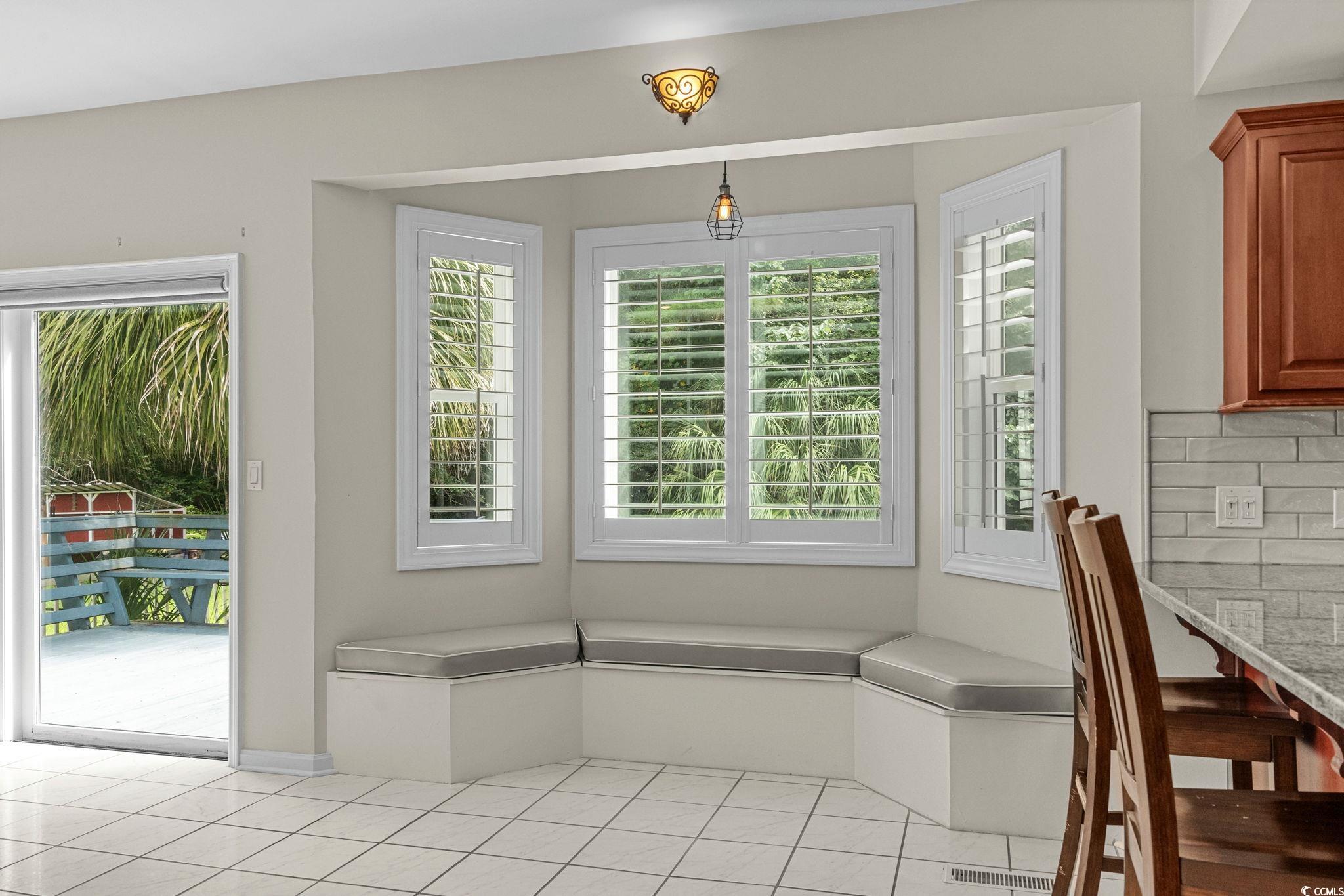 1300 Howard Ln. Property Photo 18