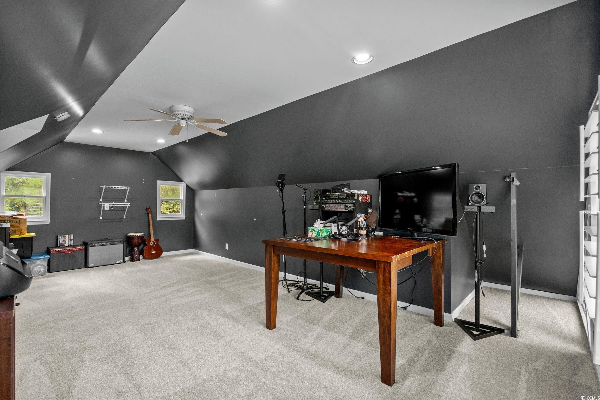 1300 Howard Ln. Property Photo 28