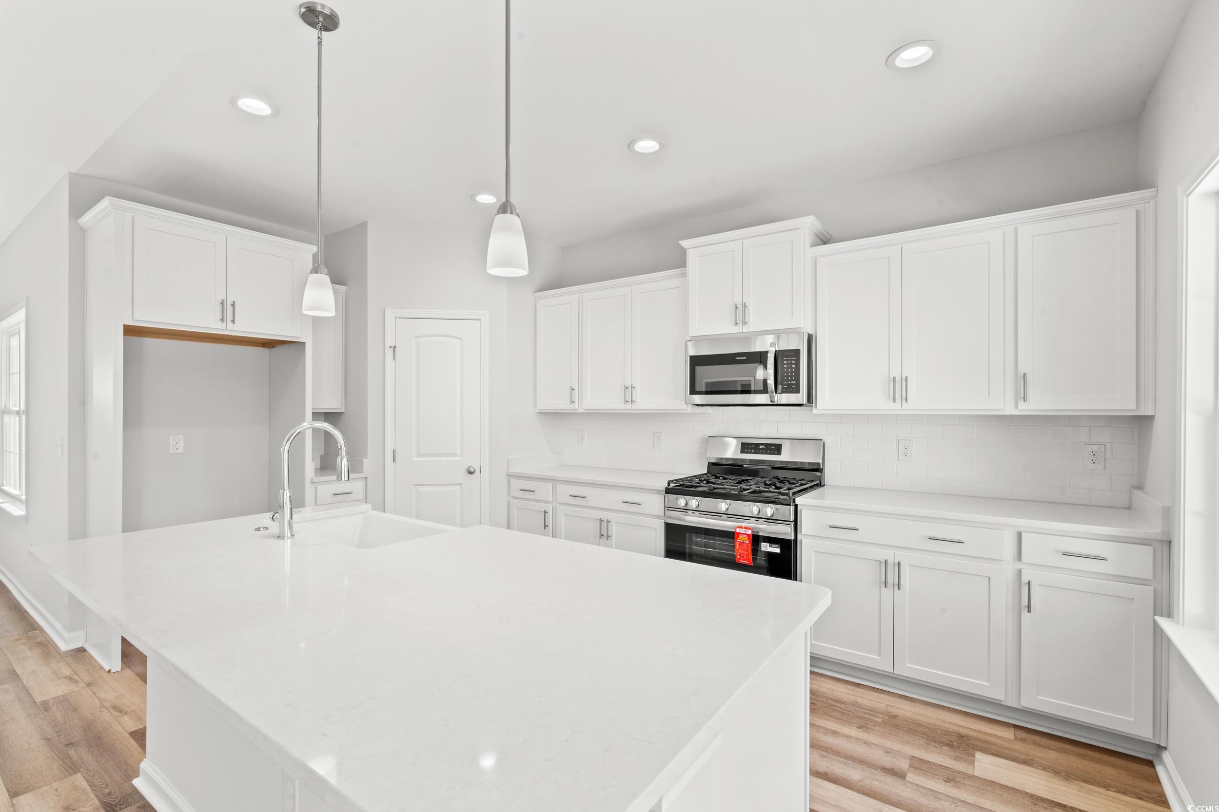 450 Lifestyle Court Property Photo 5