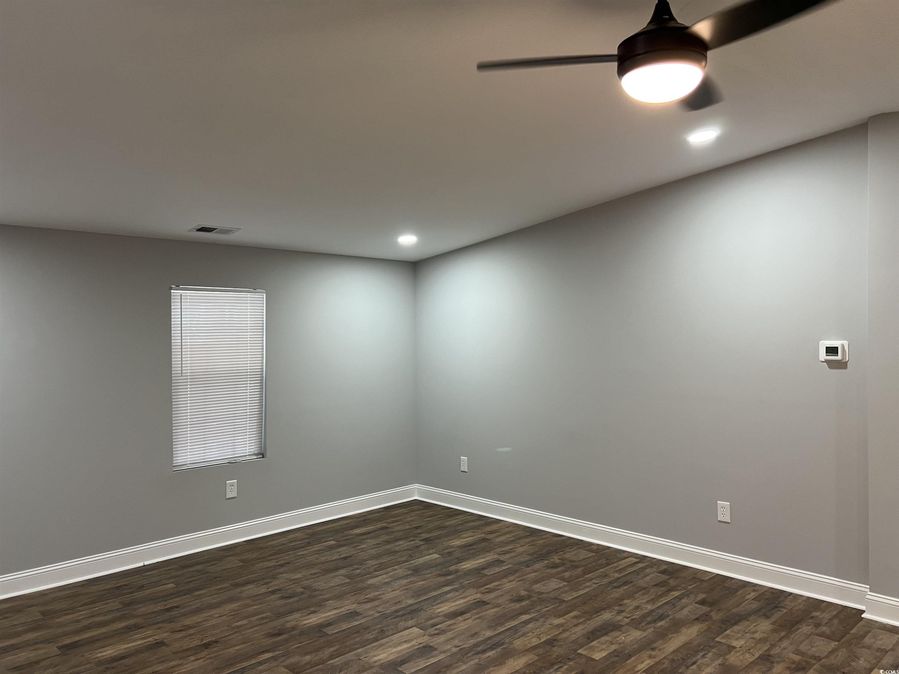 425 East Surfwind Dr. Property Photo 4