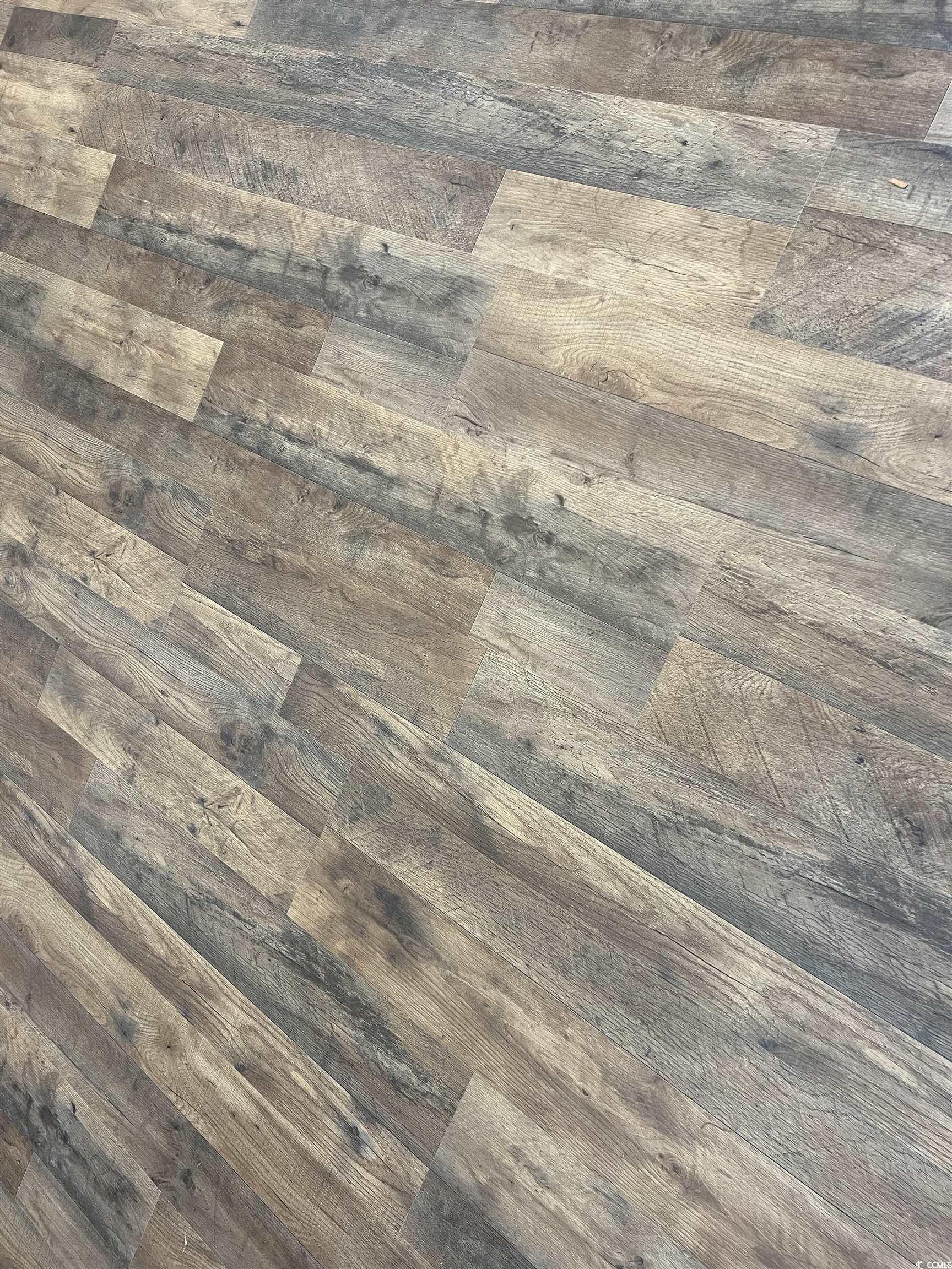 425 East Surfwind Dr. Property Photo 15