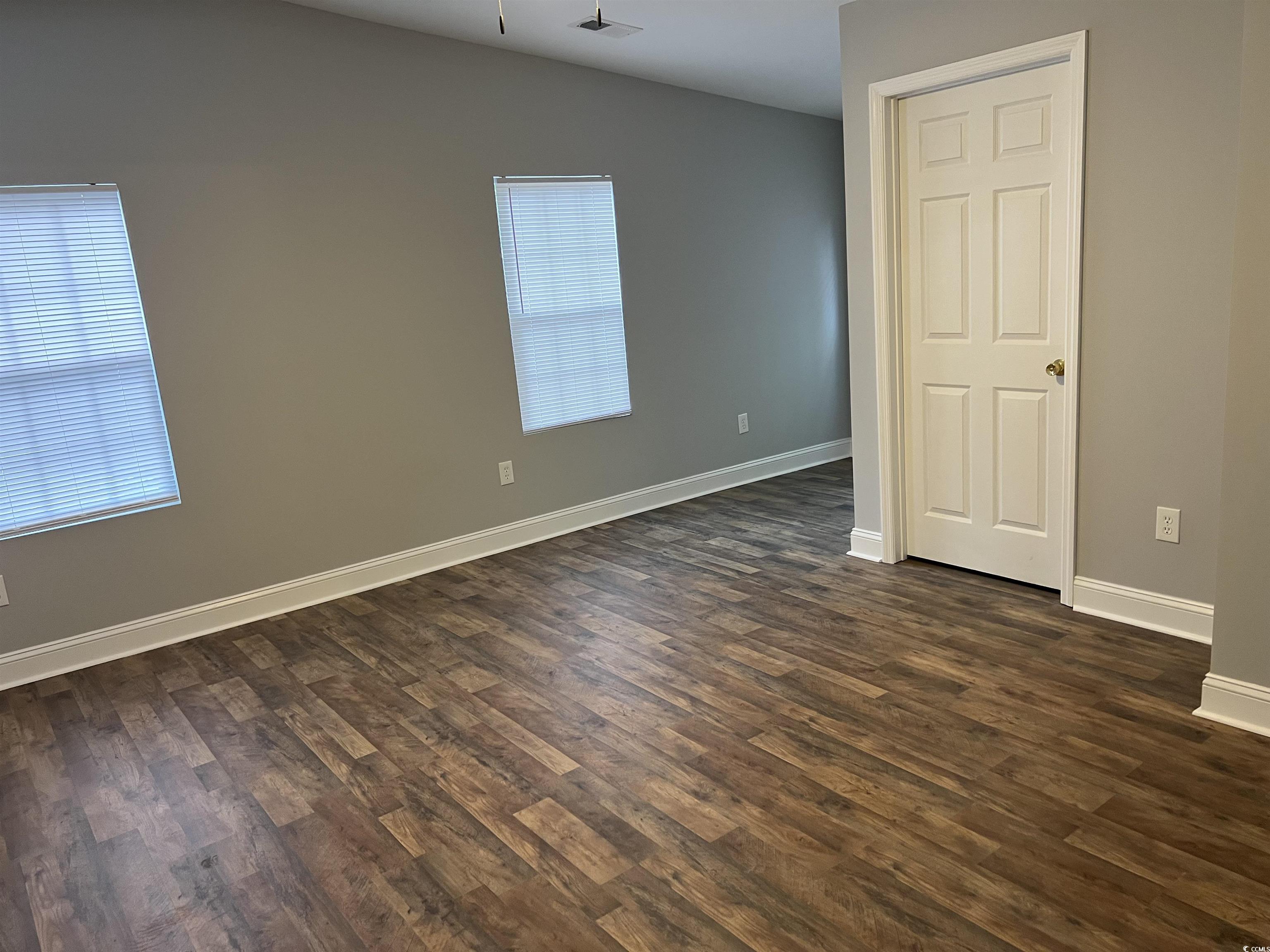 425 East Surfwind Dr. Property Photo 17