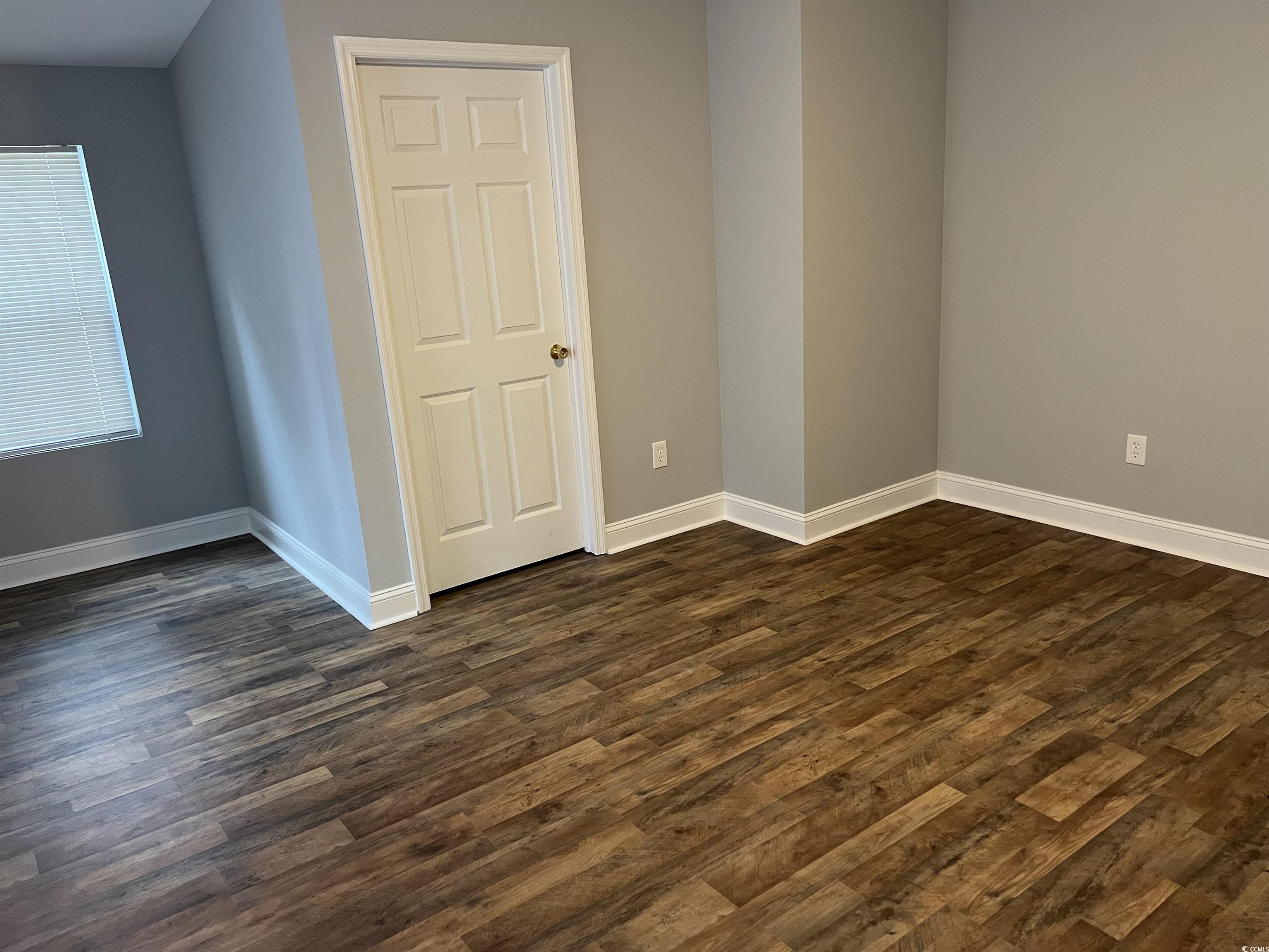 425 East Surfwind Dr. Property Photo 18