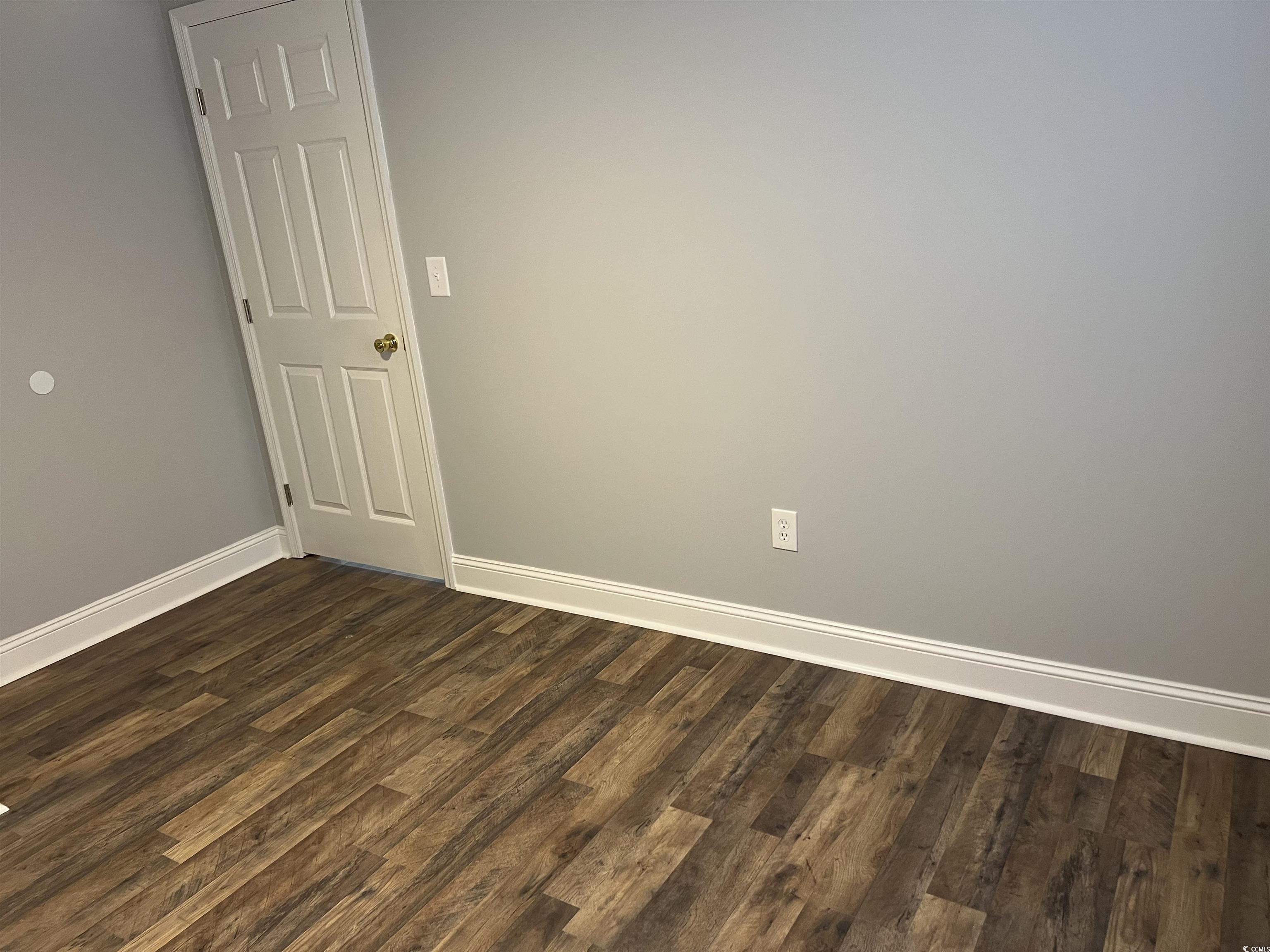 425 East Surfwind Dr. Property Photo 25