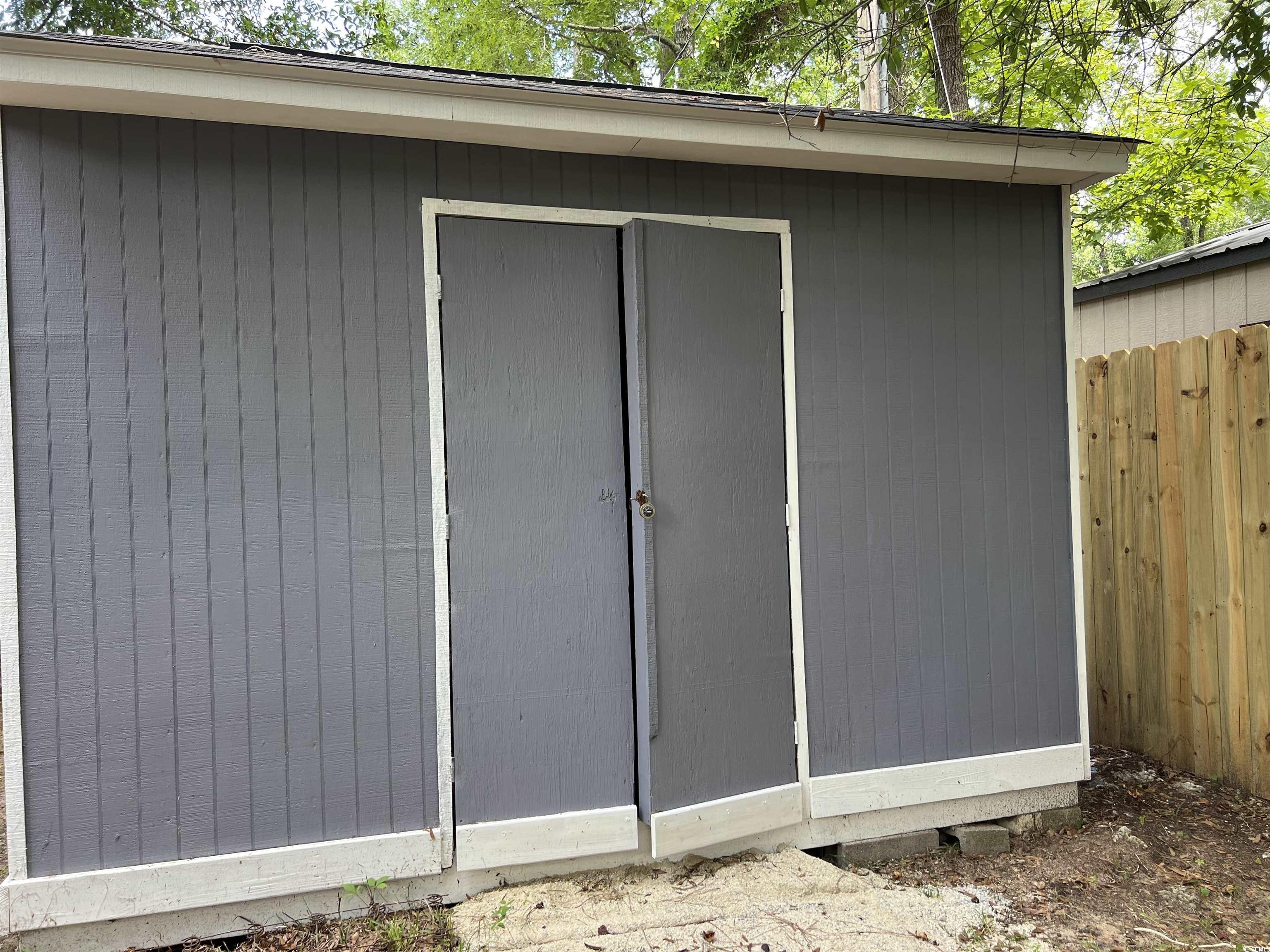 425 East Surfwind Dr. Property Photo 32