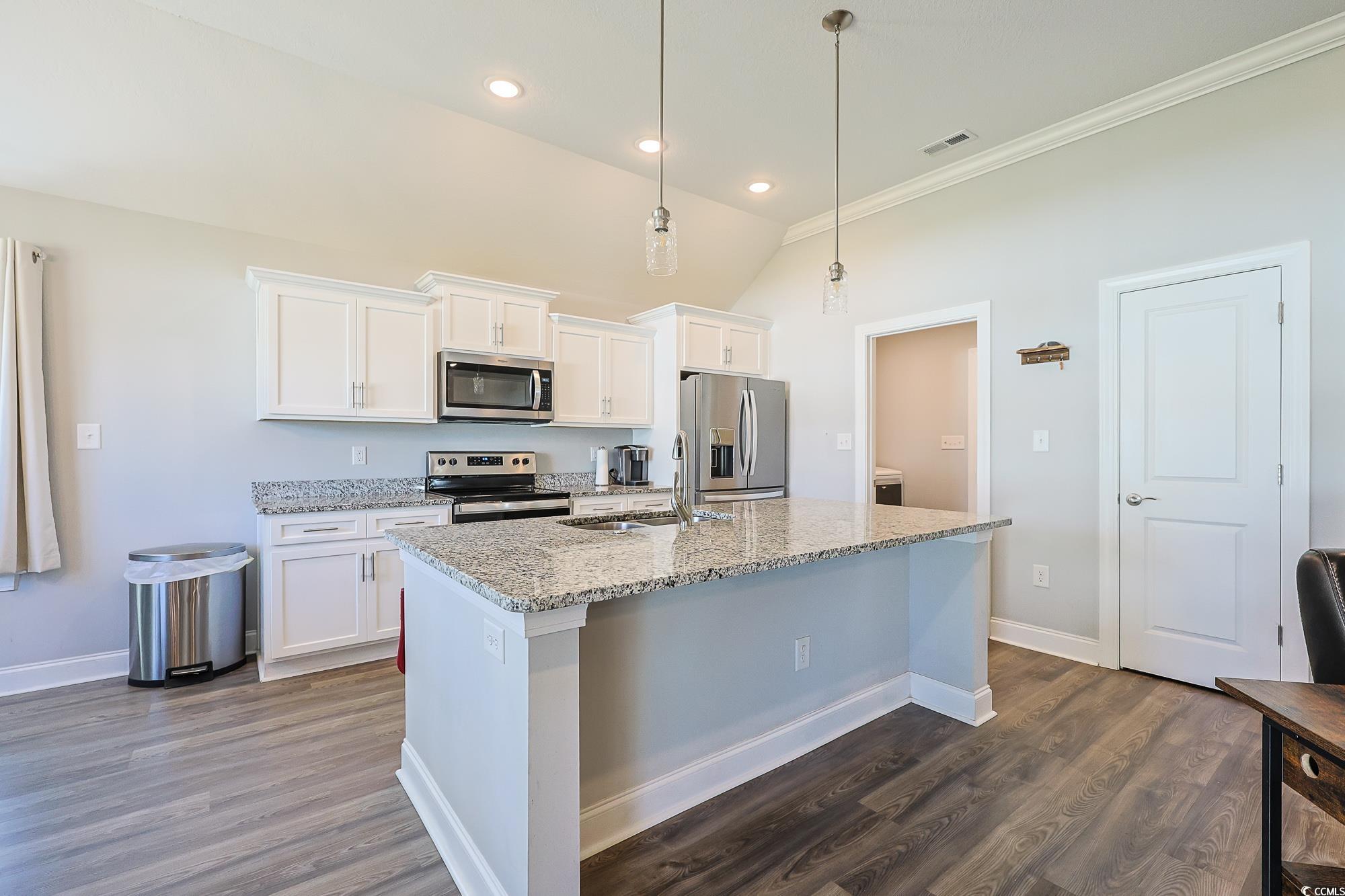 2295 Vaught Rd. Property Photo 2