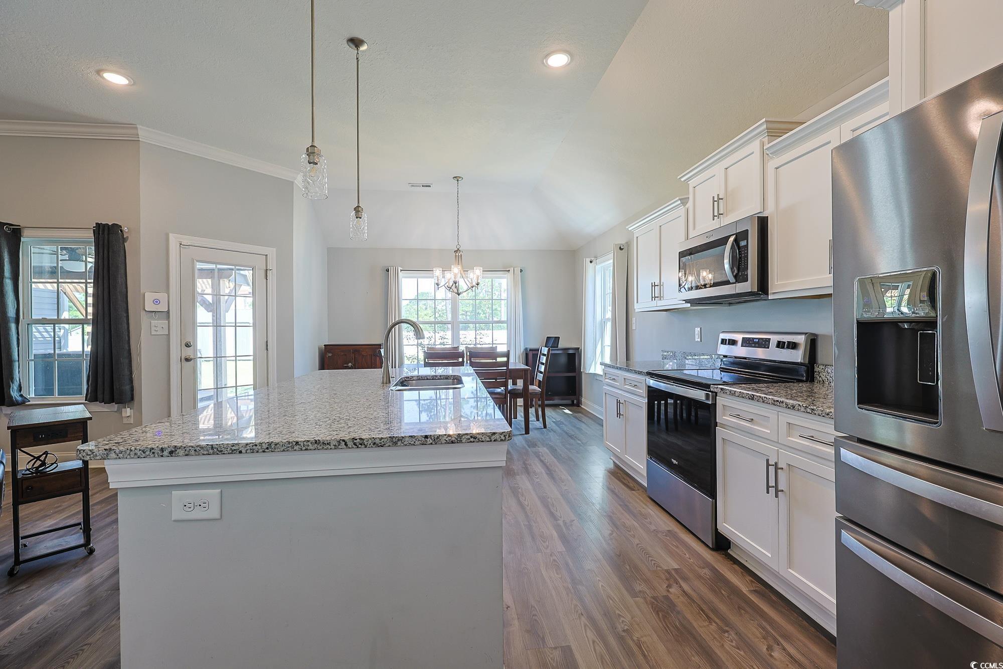 2295 Vaught Rd. Property Photo 4